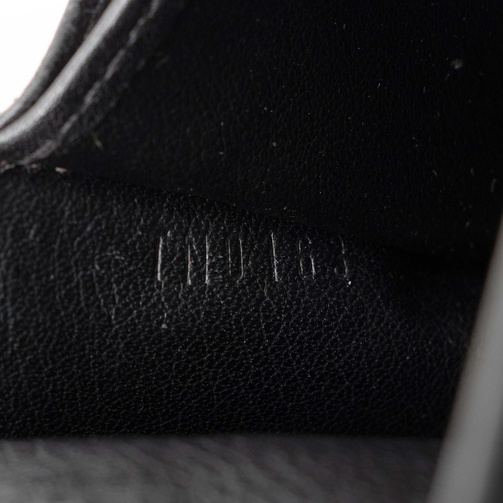 Louis Vuitton Mahina Leather Amelia Wallet (SHF-YicIHU)