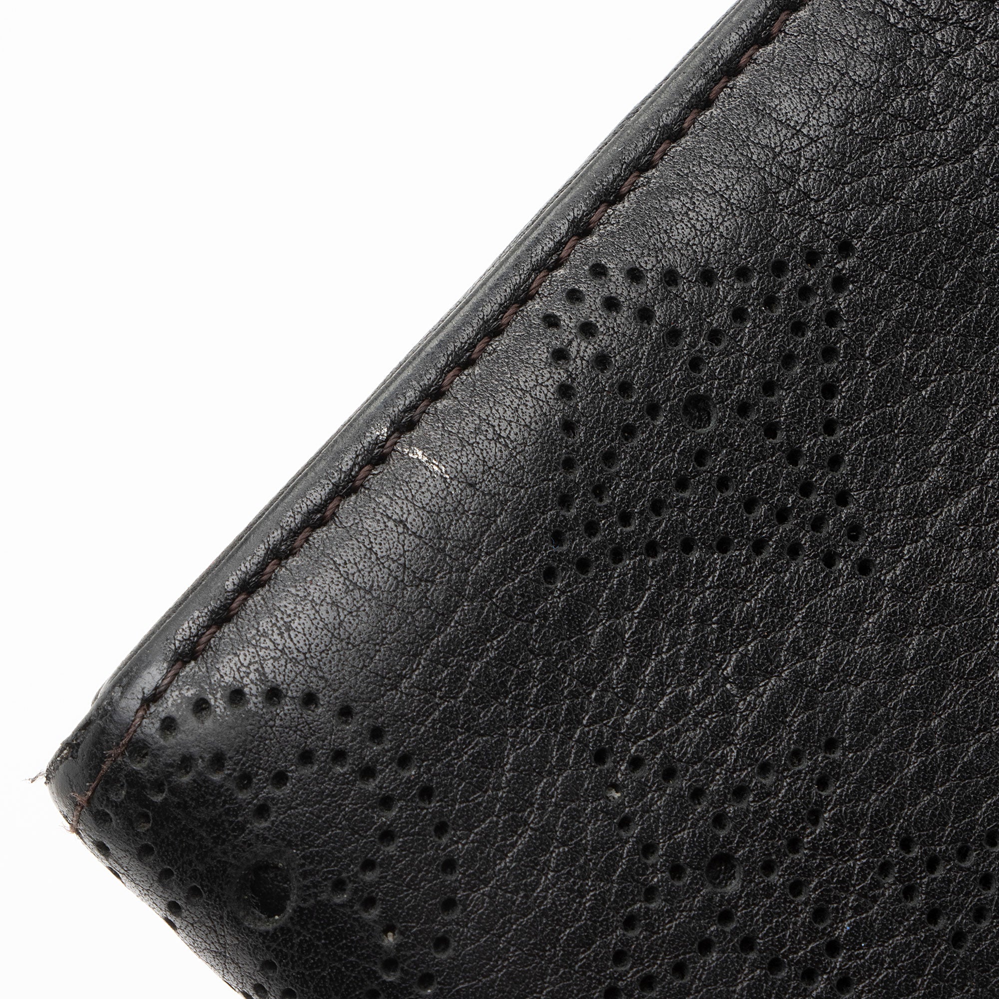 Louis Vuitton Mahina Leather Amelia Wallet (SHF-YicIHU)