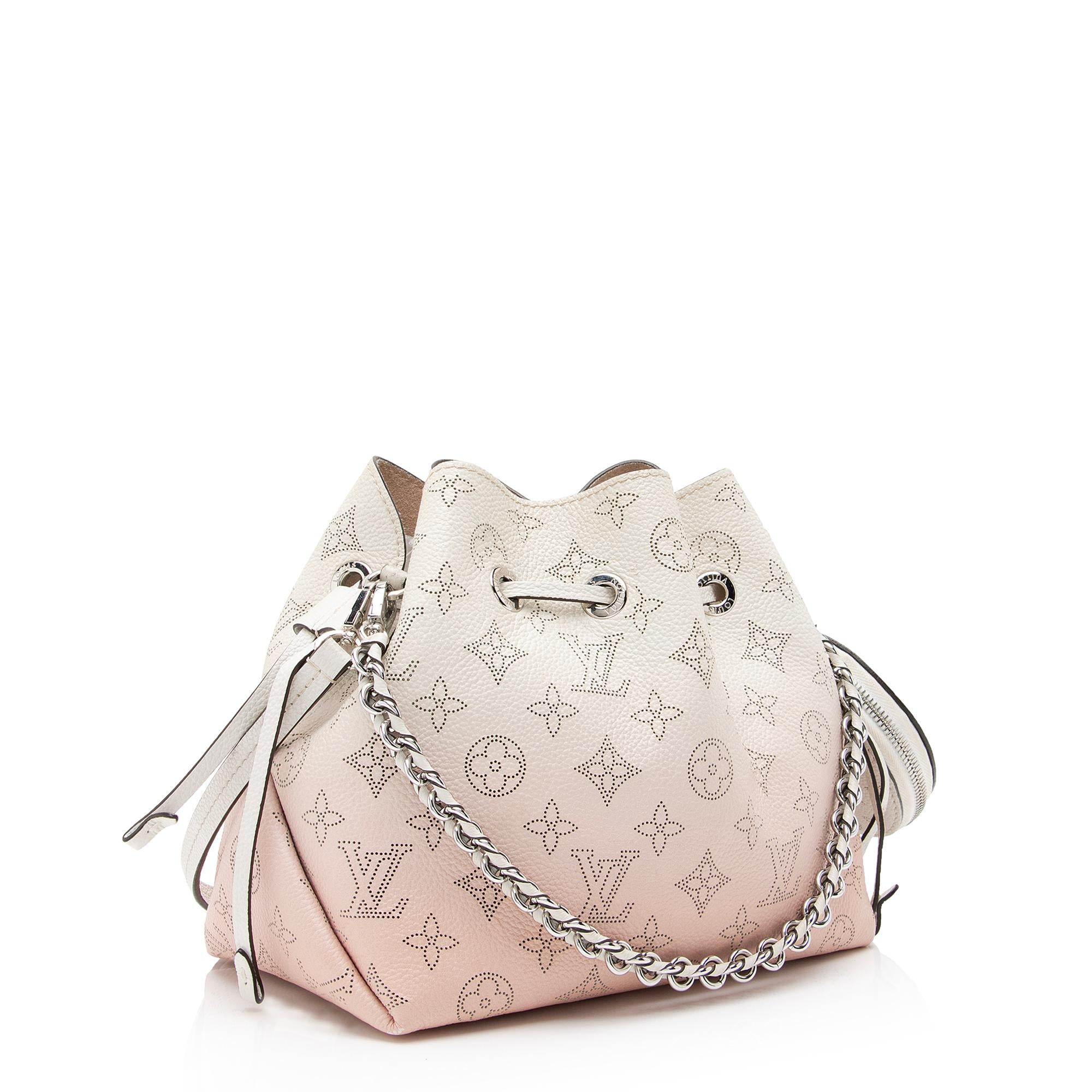 Louis Vuitton Mahina Leather Bella Medium Bucket Bag (SHF-vWLGtP)