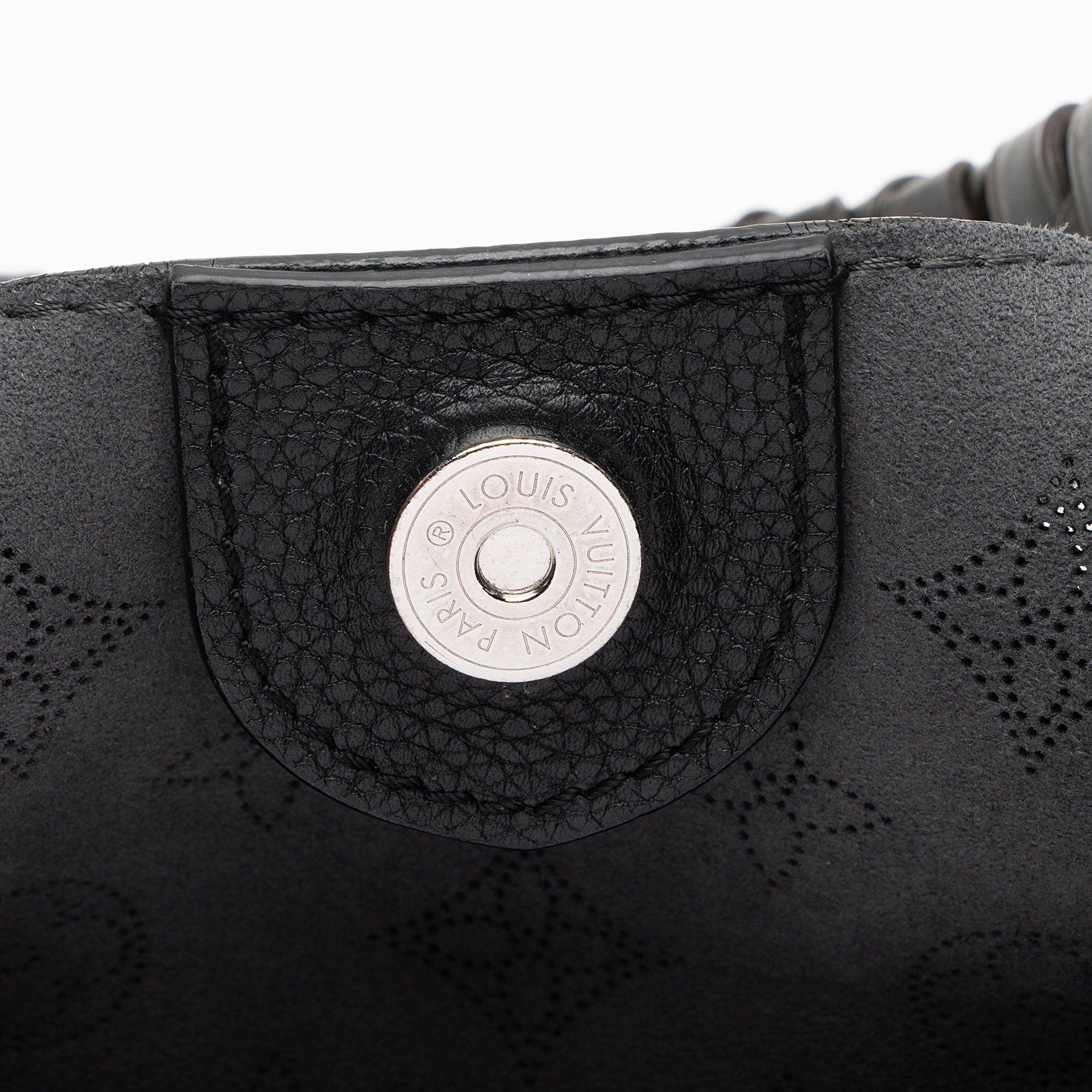 Louis Vuitton Mahina Leather Carmel Hobo (SHF-SK1HwZ)