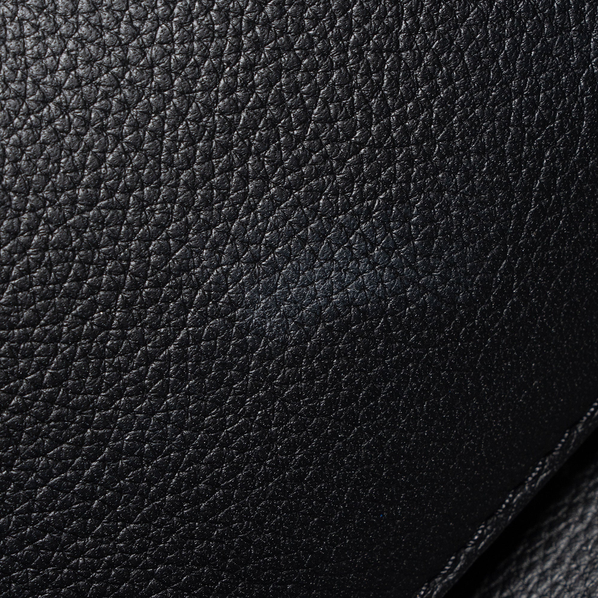 Louis Vuitton Mahina Leather Carmel Hobo