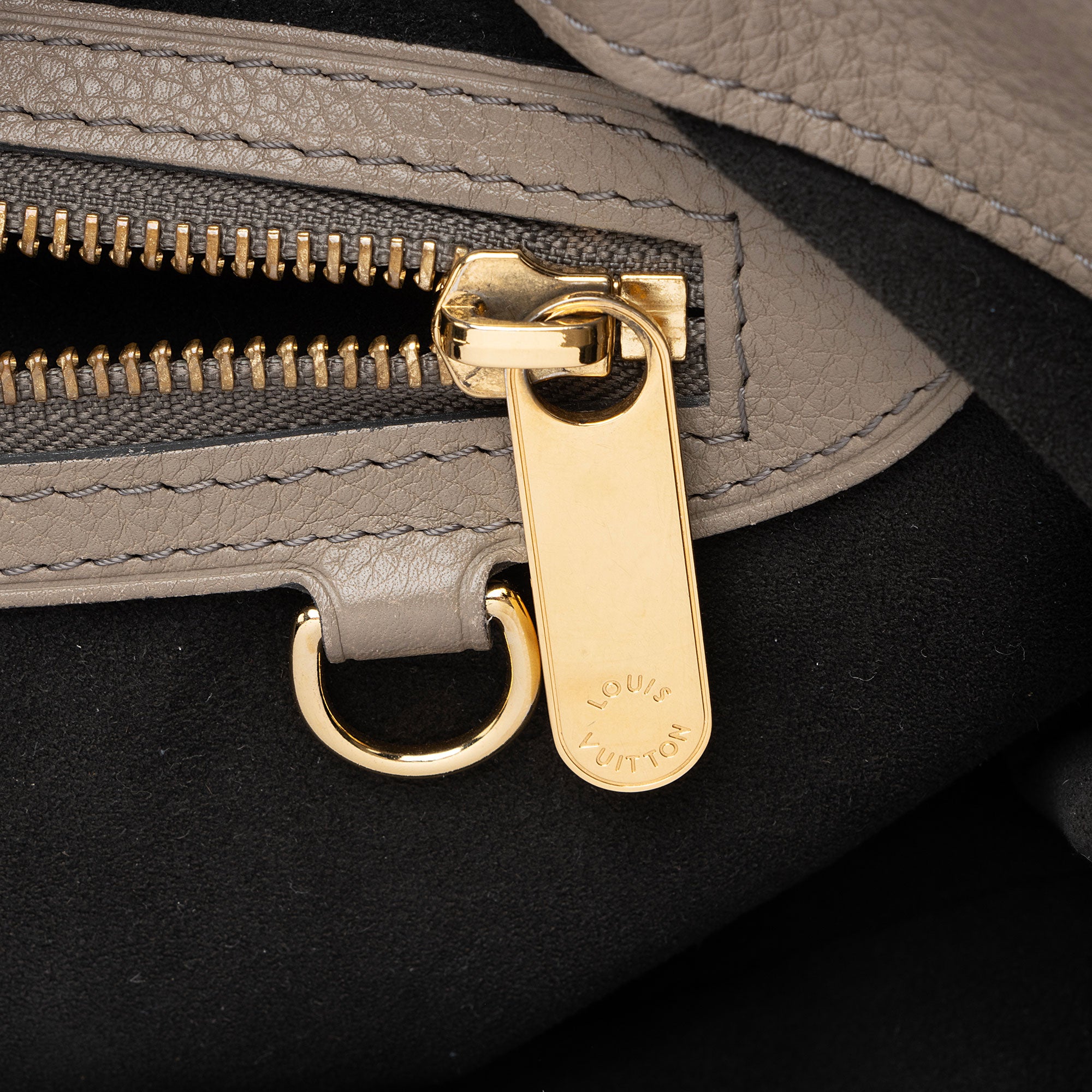 Louis Vuitton Mahina Leather Cirrus PM Satchel