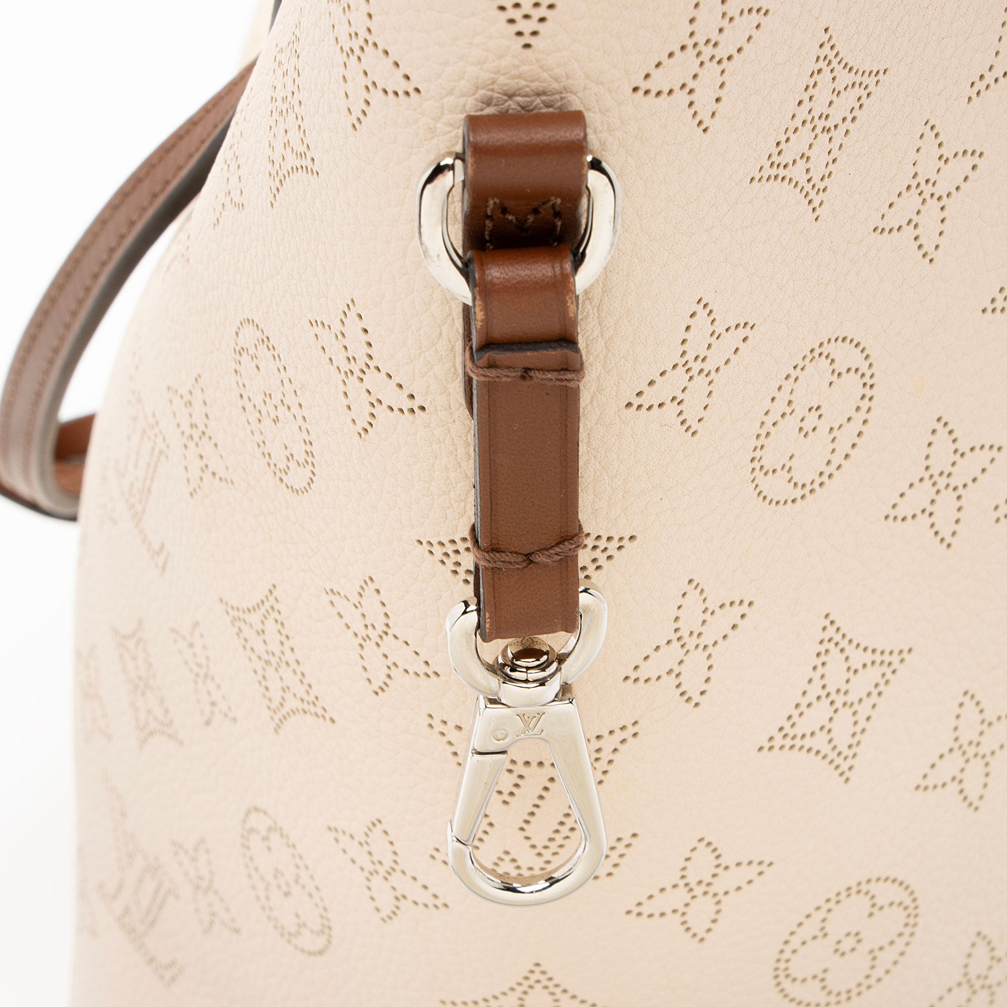 Louis Vuitton Mahina Leather Hina MM Tote