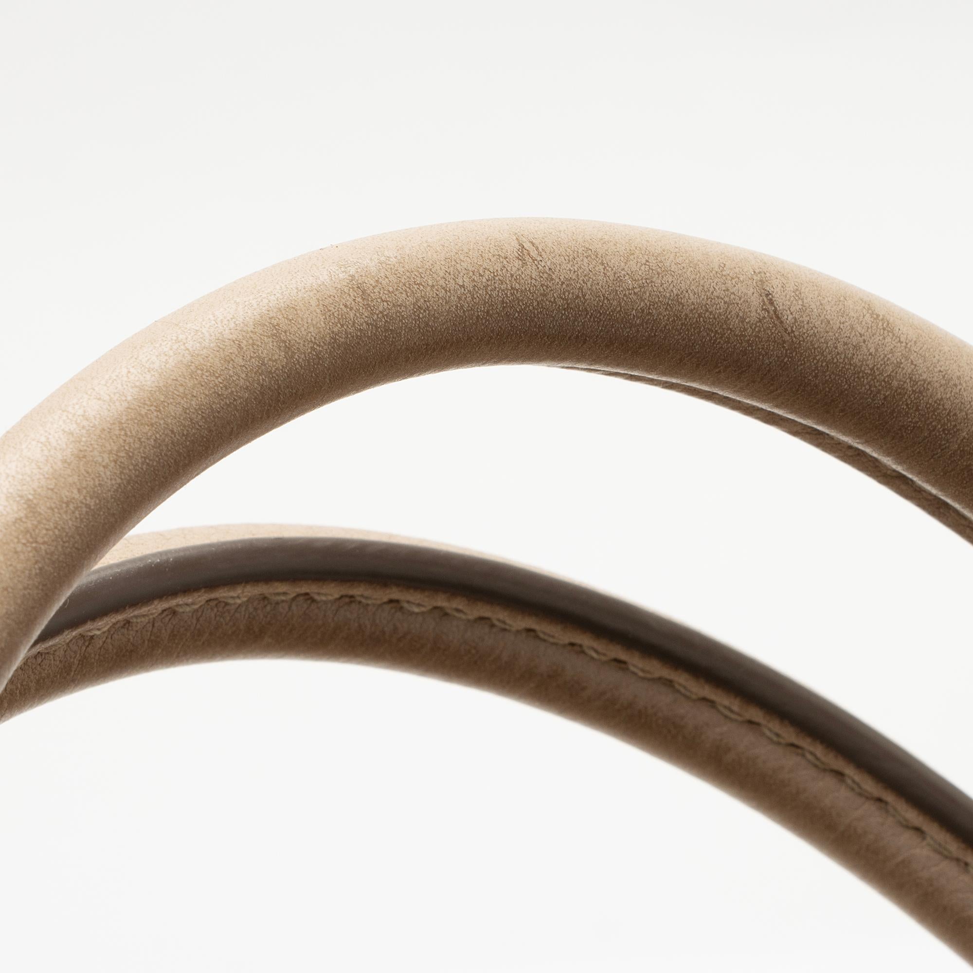 Louis Vuitton Mahina Leather L Hobo (SHF-f8hOUF)