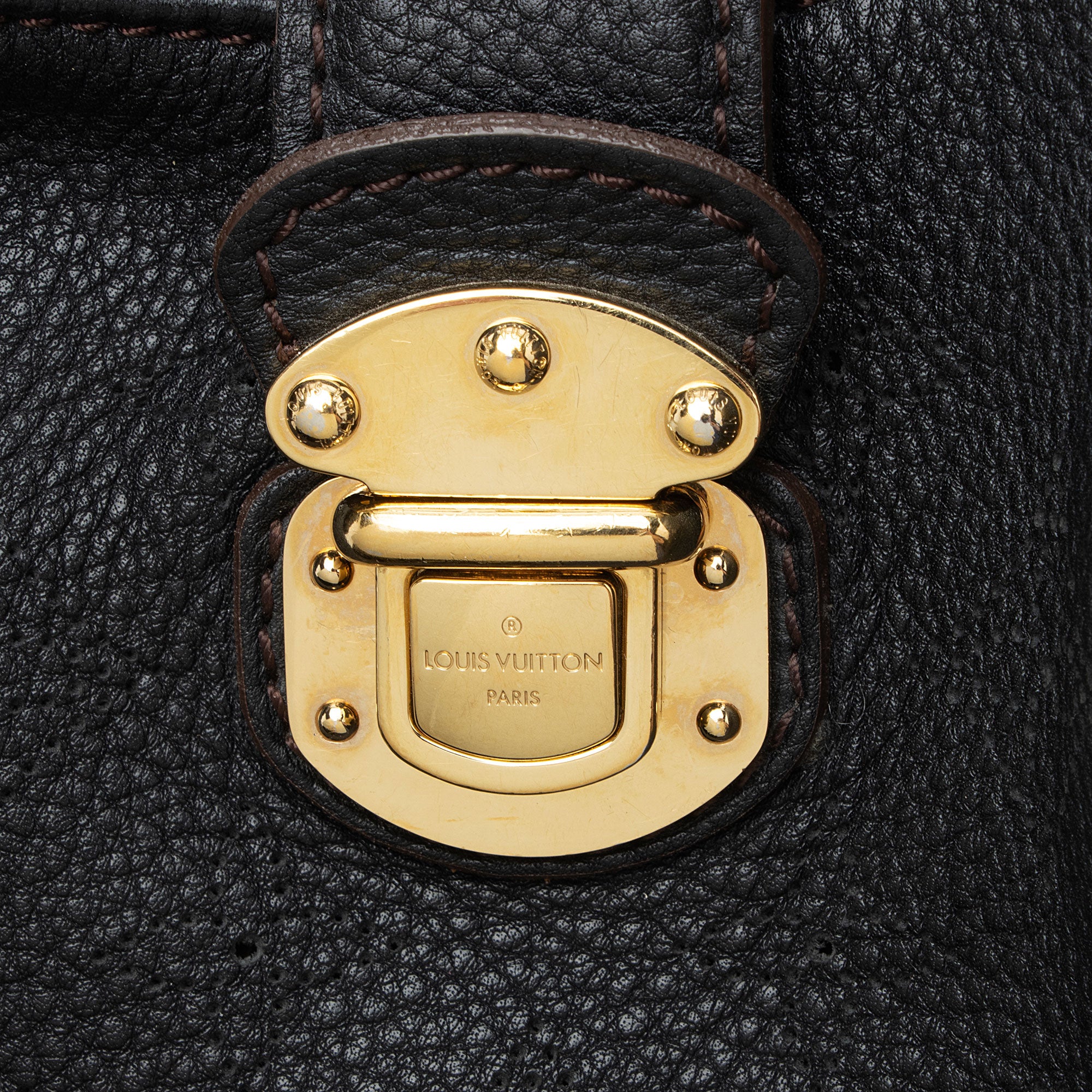 Louis Vuitton Mahina Leather L Hobo