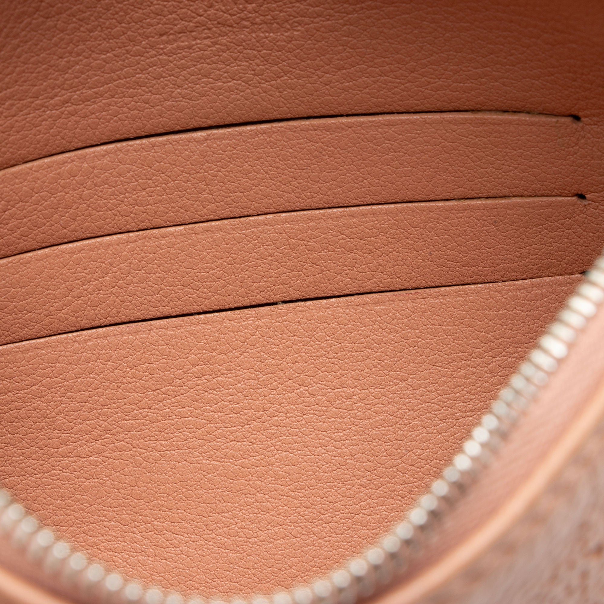 Louis Vuitton Mahina Leather Pochette