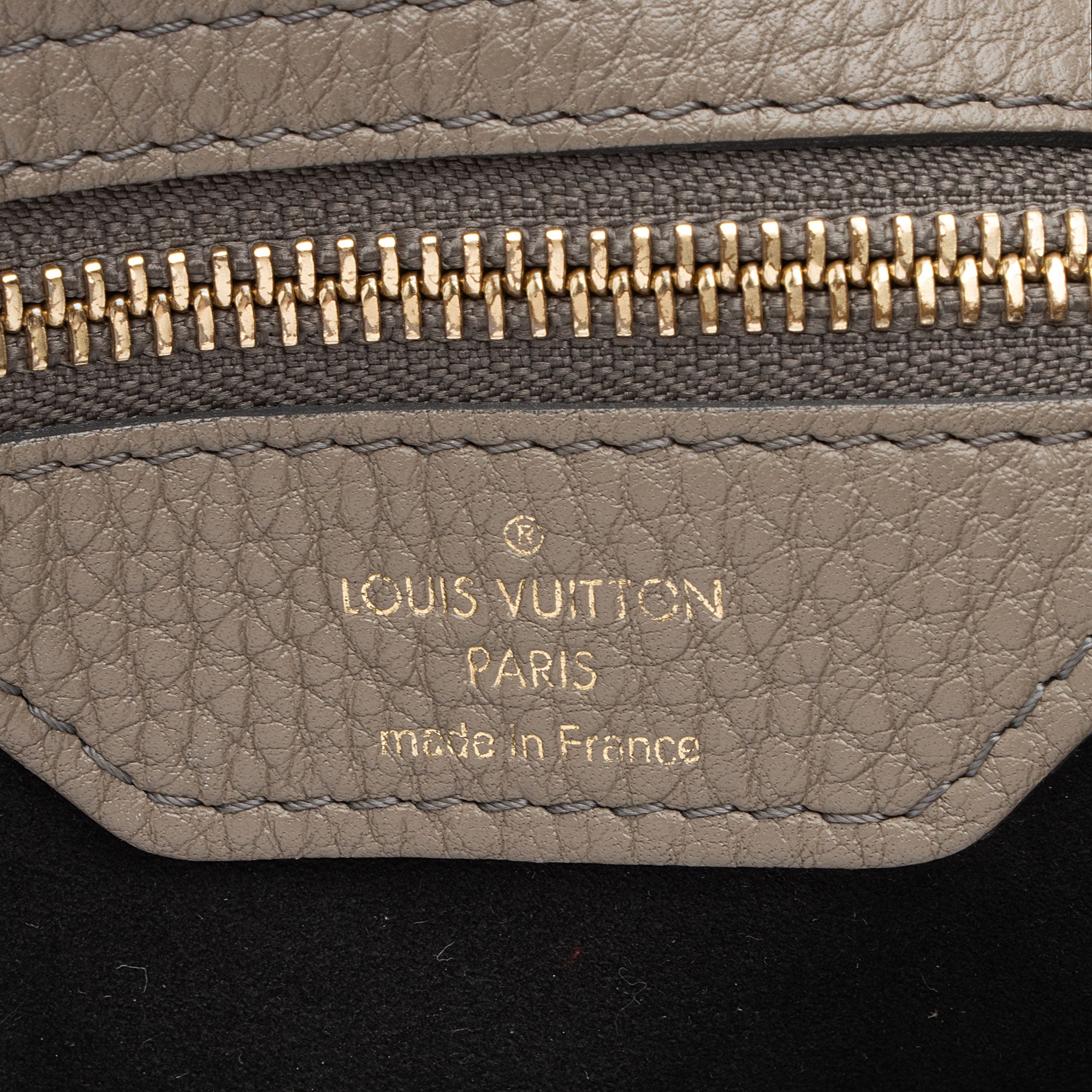 Louis Vuitton Mahina Leather Selene MM Shoulder Bag (SHF-QeOxAV)