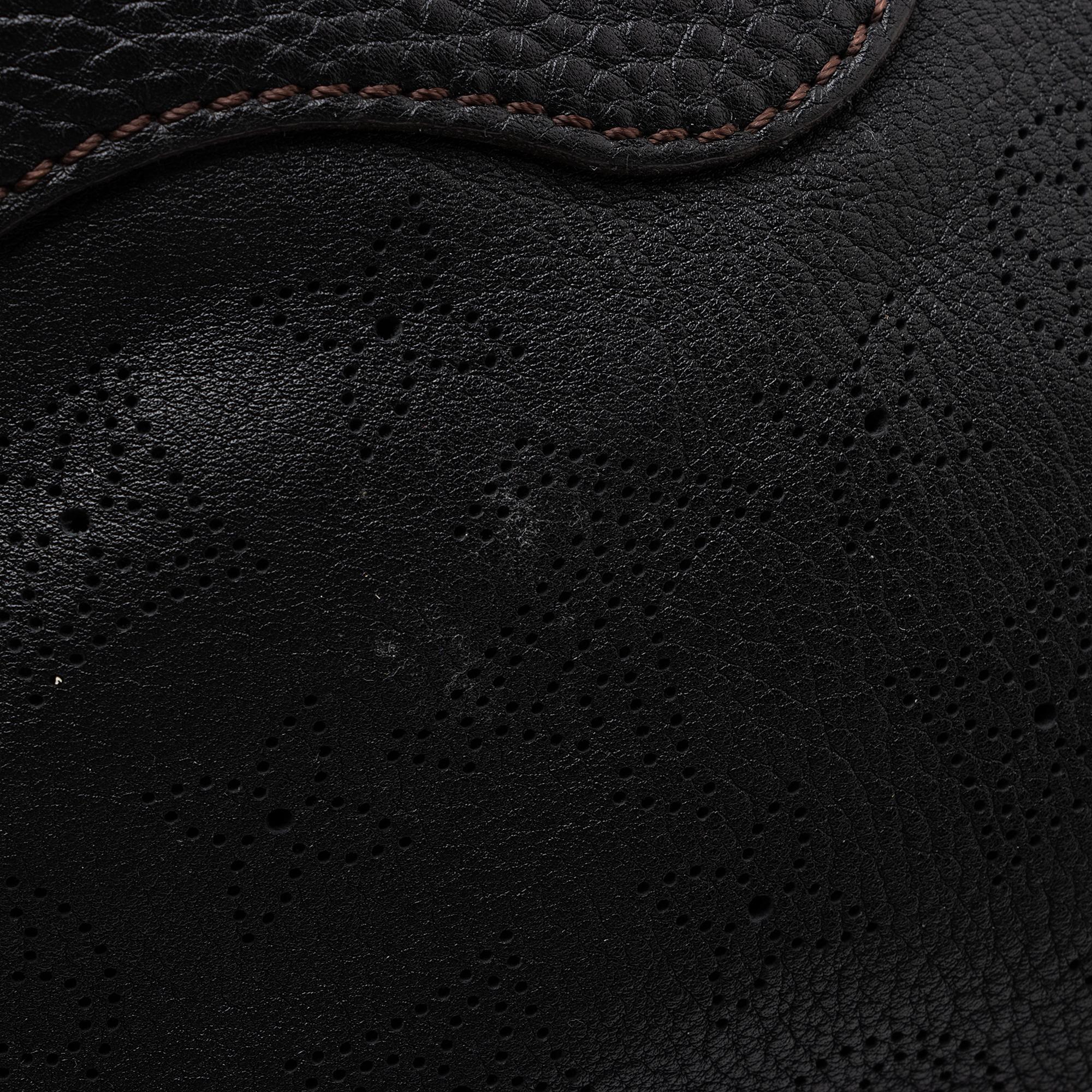 Louis Vuitton Mahina Leather Solar PM Shoulder Bag (SHF-JBw1xS)