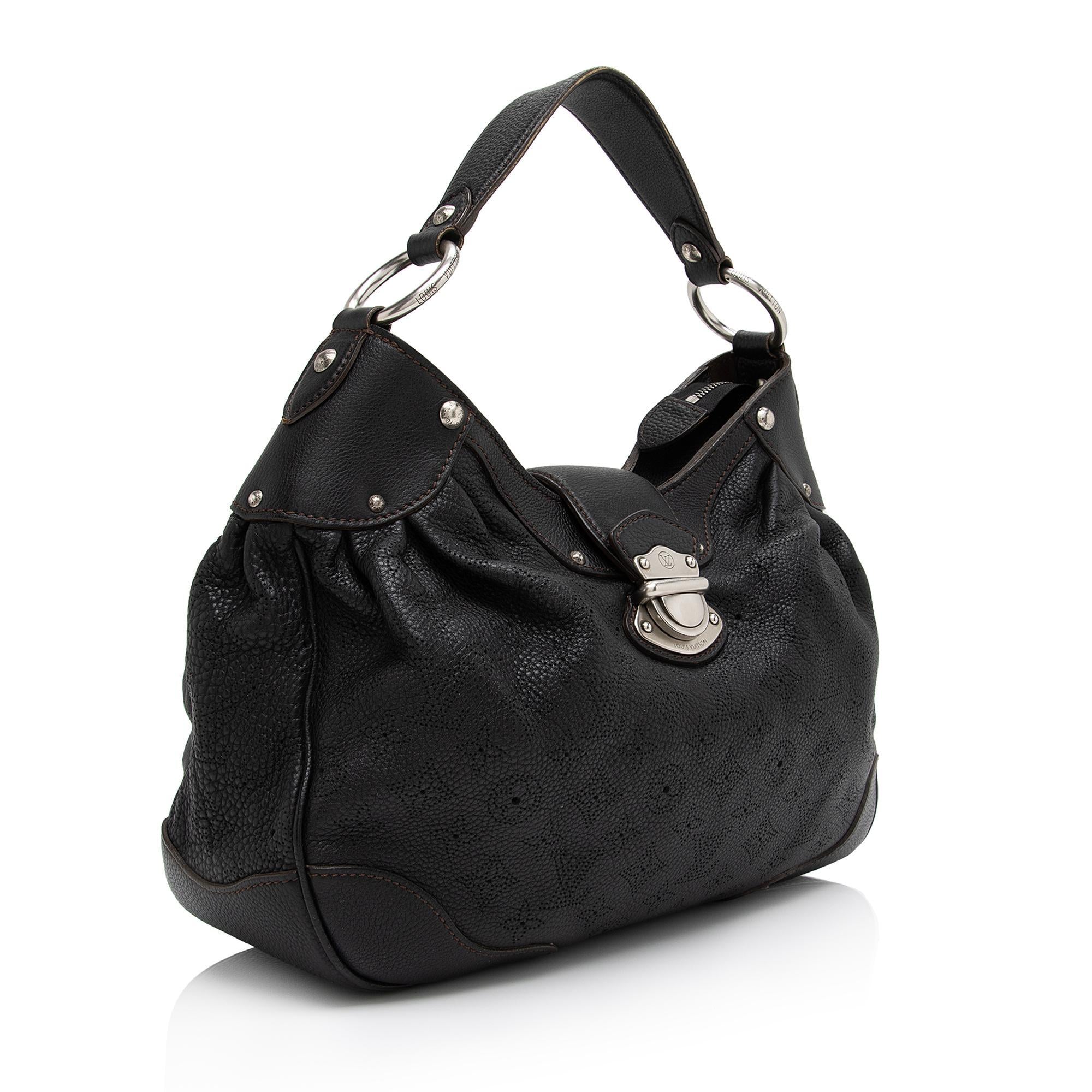 Louis Vuitton Mahina Leather Solar PM Shoulder Bag (SHF-JBw1xS)