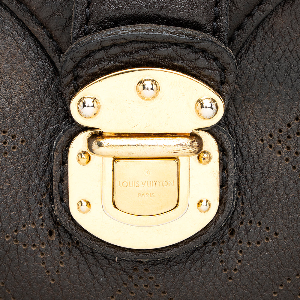Louis Vuitton Mahina Leather XS Shoulder Bag (SHF-19109)