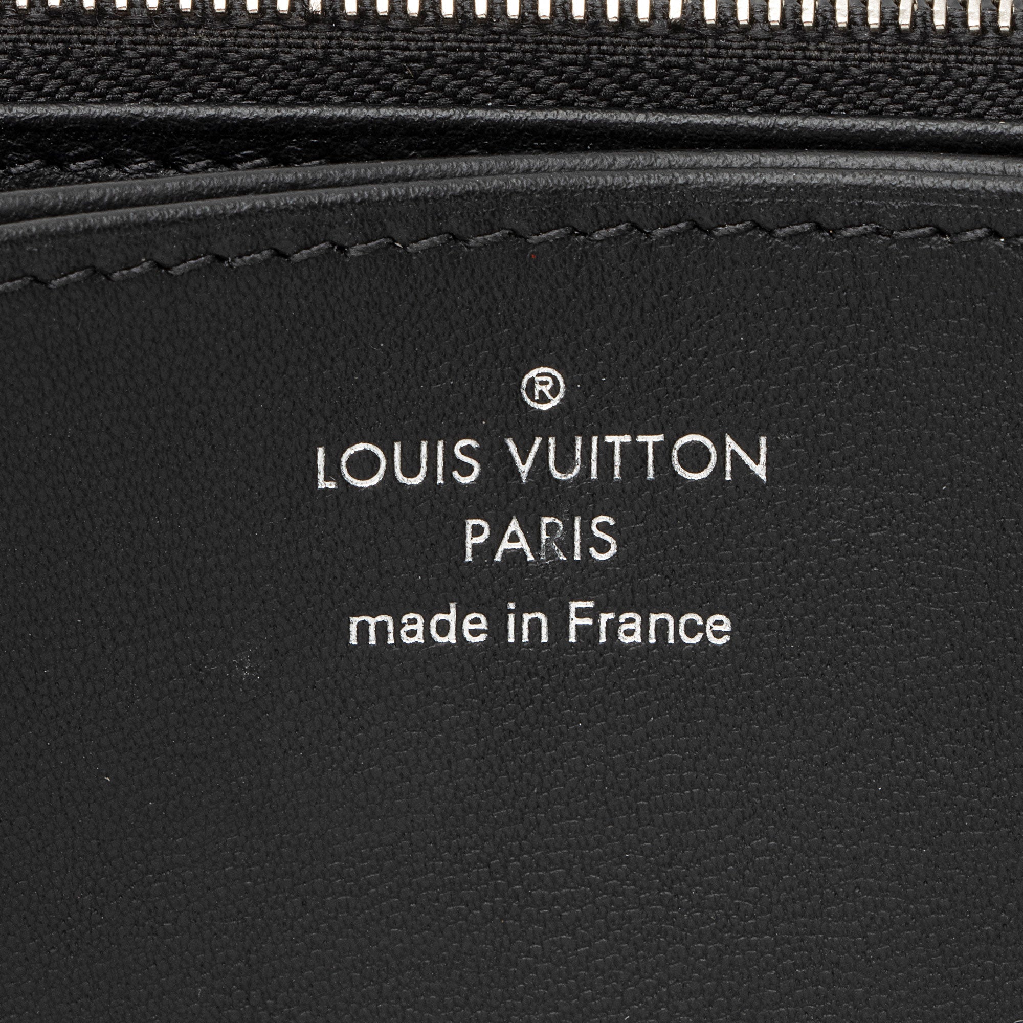Louis Vuitton Mahina Leather Zippy Wallet (SHF-kZWV9m)