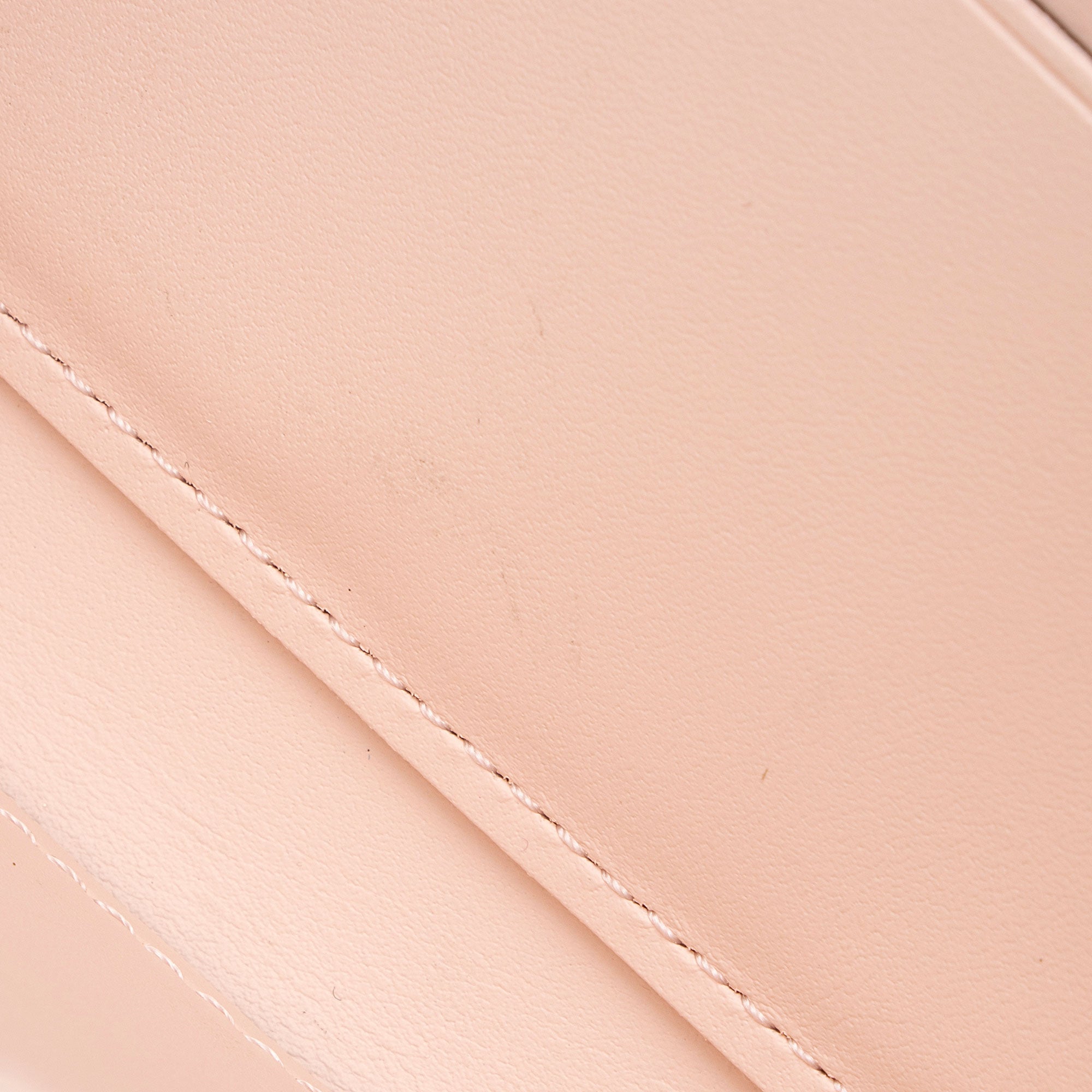 Louis Vuitton Mahina Leather Zippy Wallet