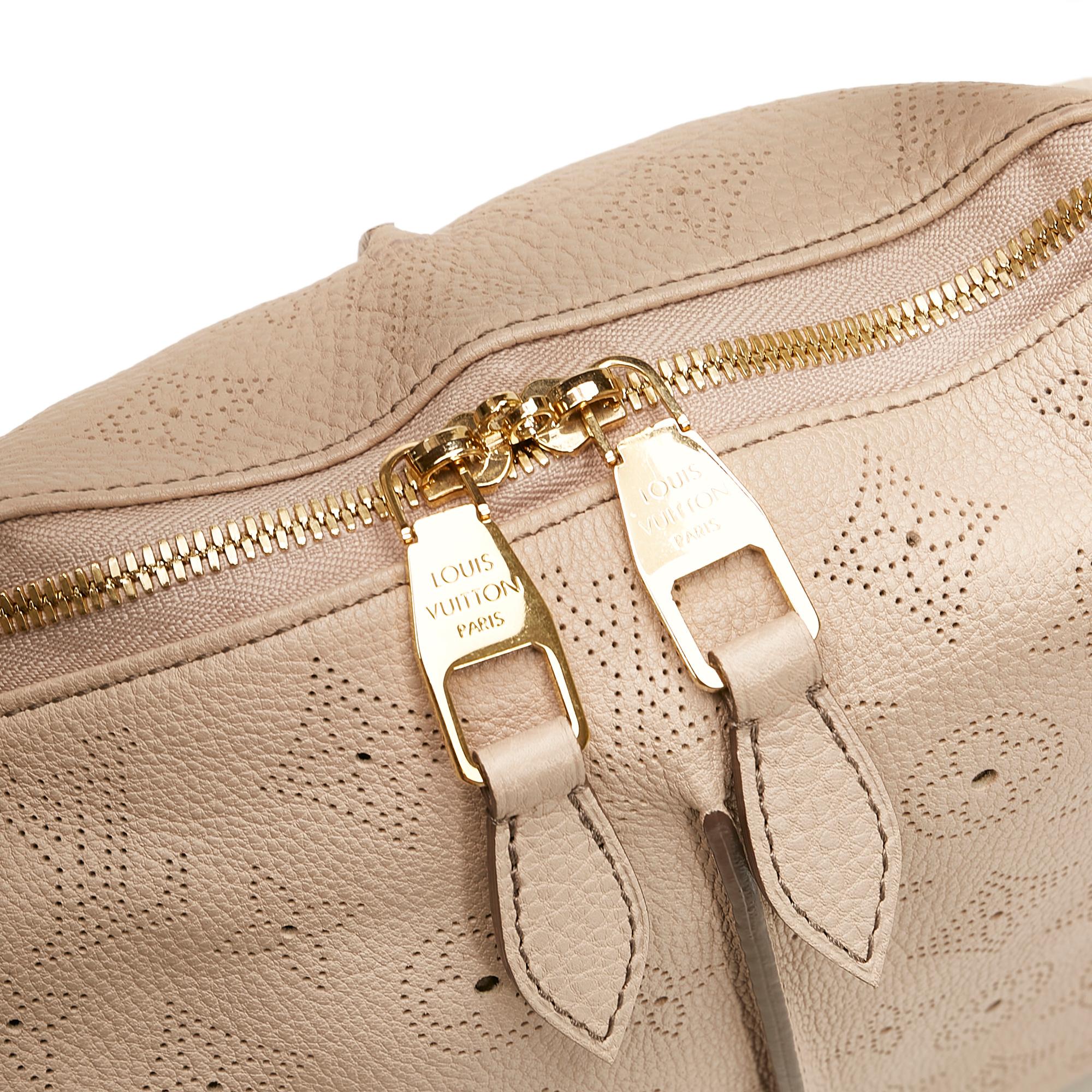 Louis Vuitton Mahina Selene PM (SHG-qLBwCG)