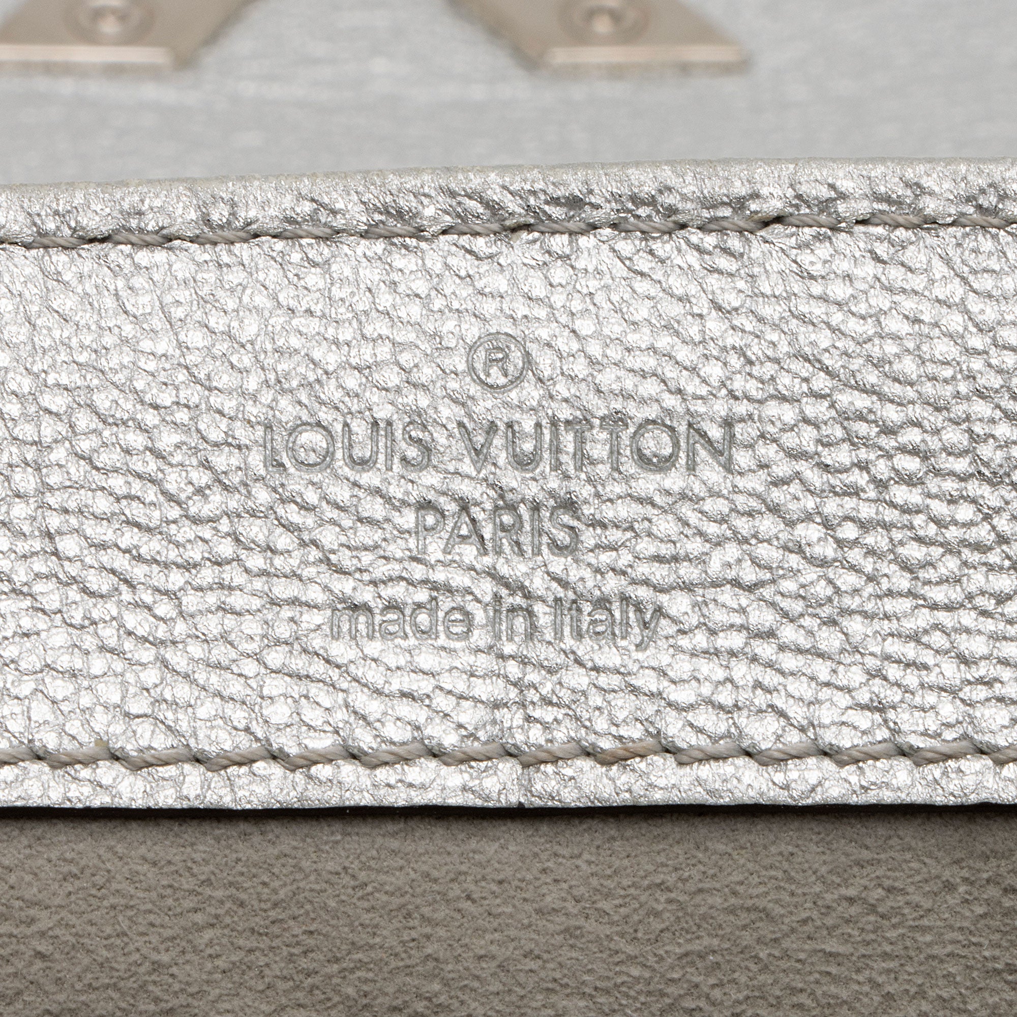 Louis Vuitton Metallic Leather Braided Very Chain Bag (SHF-s7snVl)