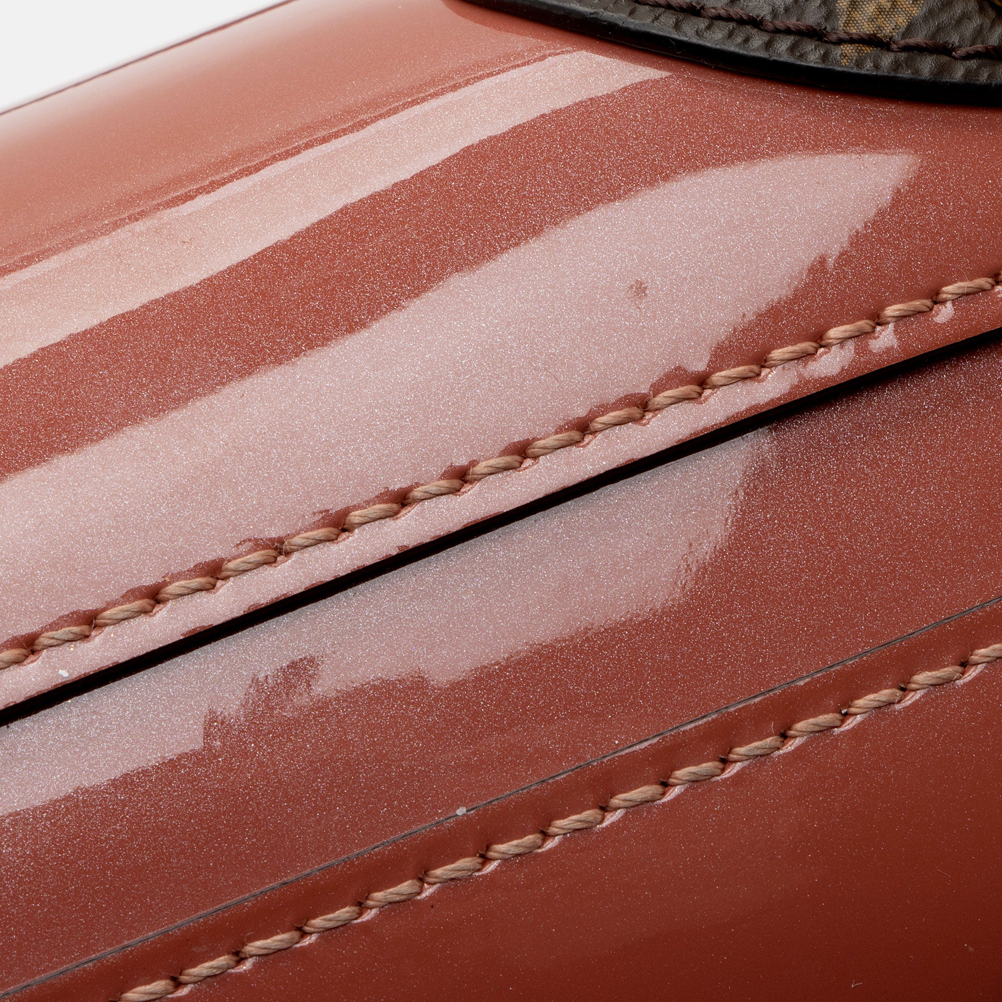 Louis Vuitton Miroir Patent Leather Venice Shoulder Bag (SHF-ZDUV9d)