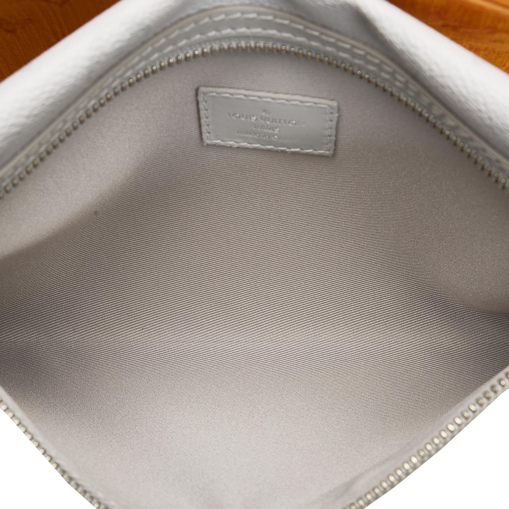 Louis Vuitton Monogram Antartica Double Flat Messenger (SHG-6I3chM)