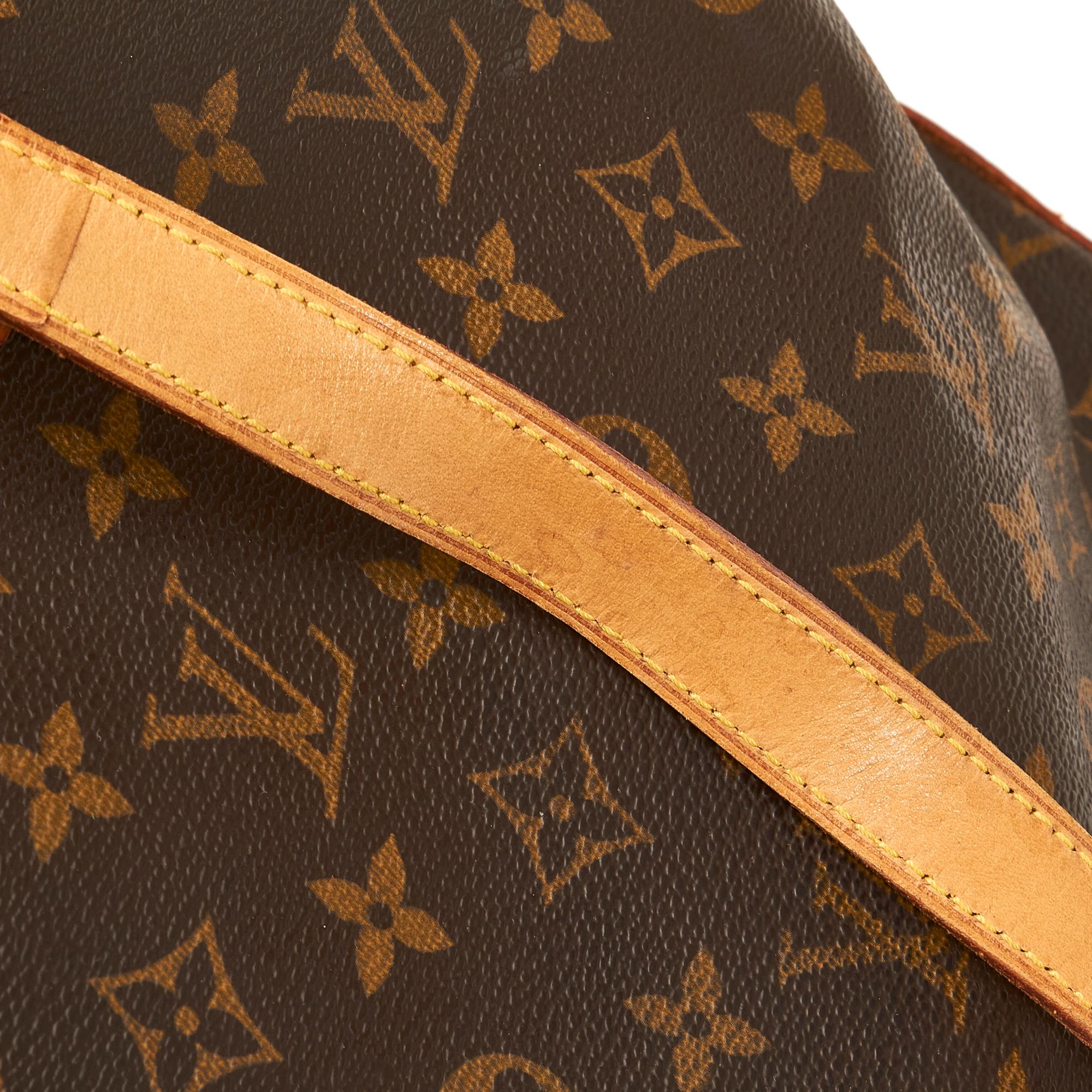 Louis Vuitton Monogram Cabas Mezzo (SHG-TkPB90)