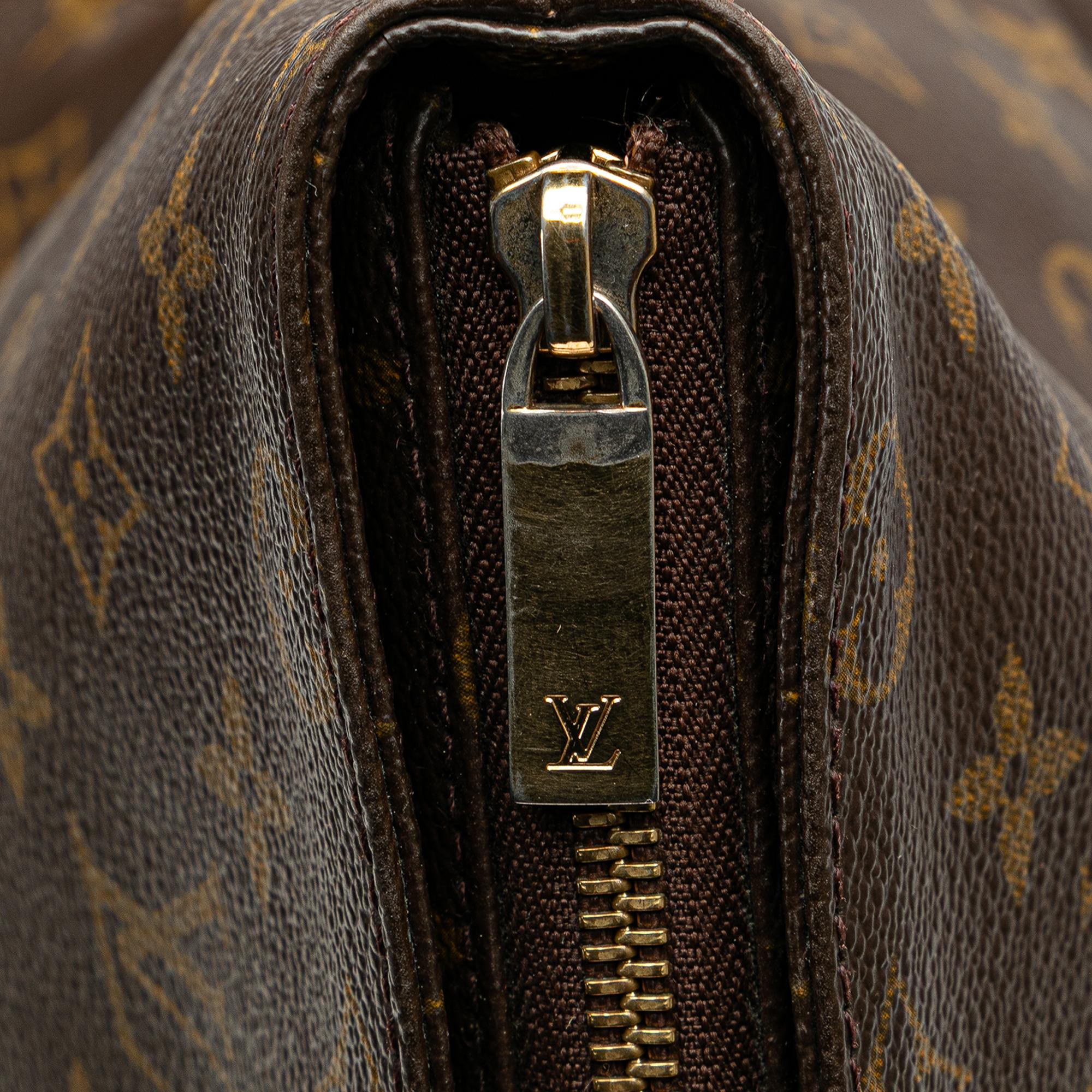 Louis Vuitton Monogram Cabas Mezzo