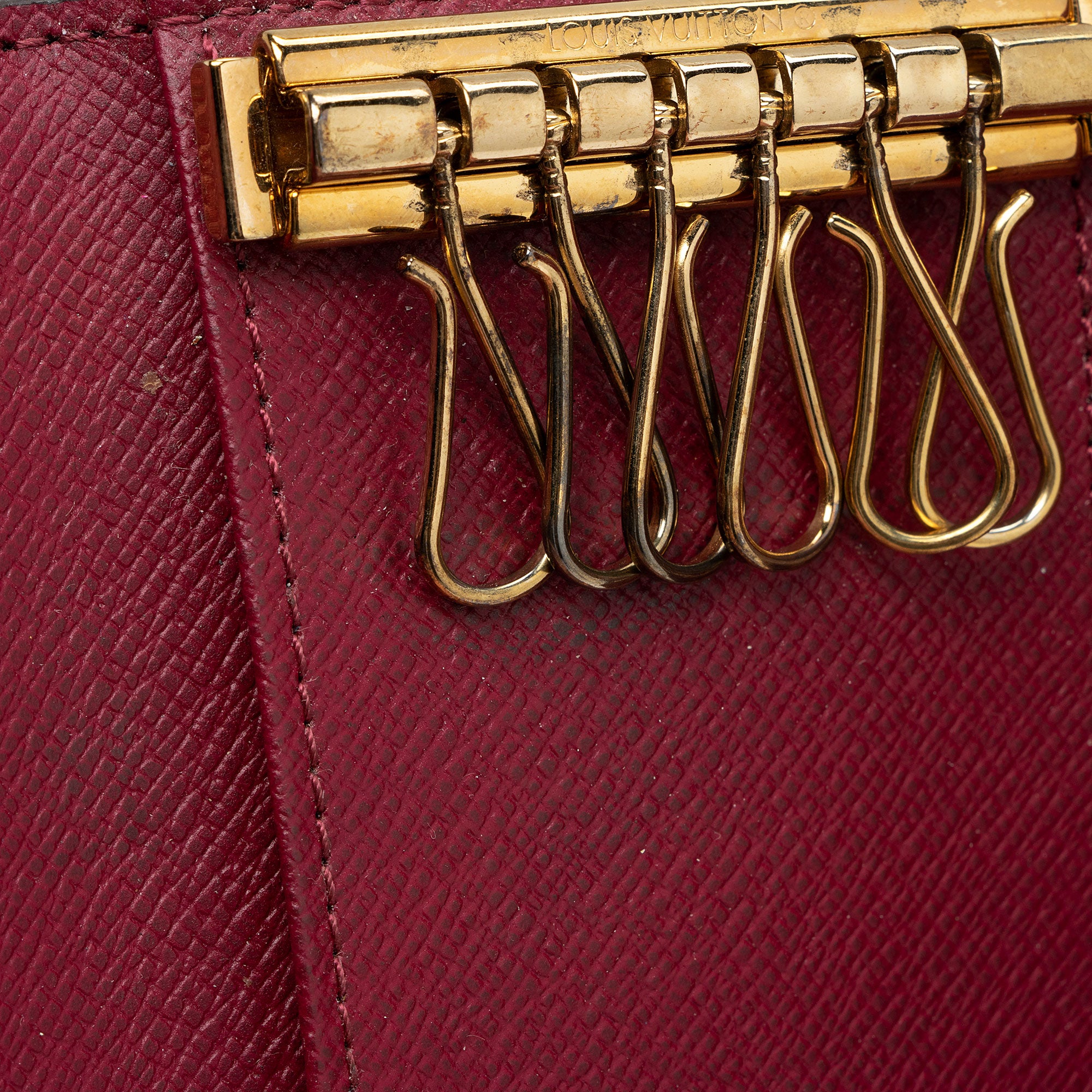 Louis Vuitton Monogram Canvas 6 Key Holder (SHF-1x9Tnv)