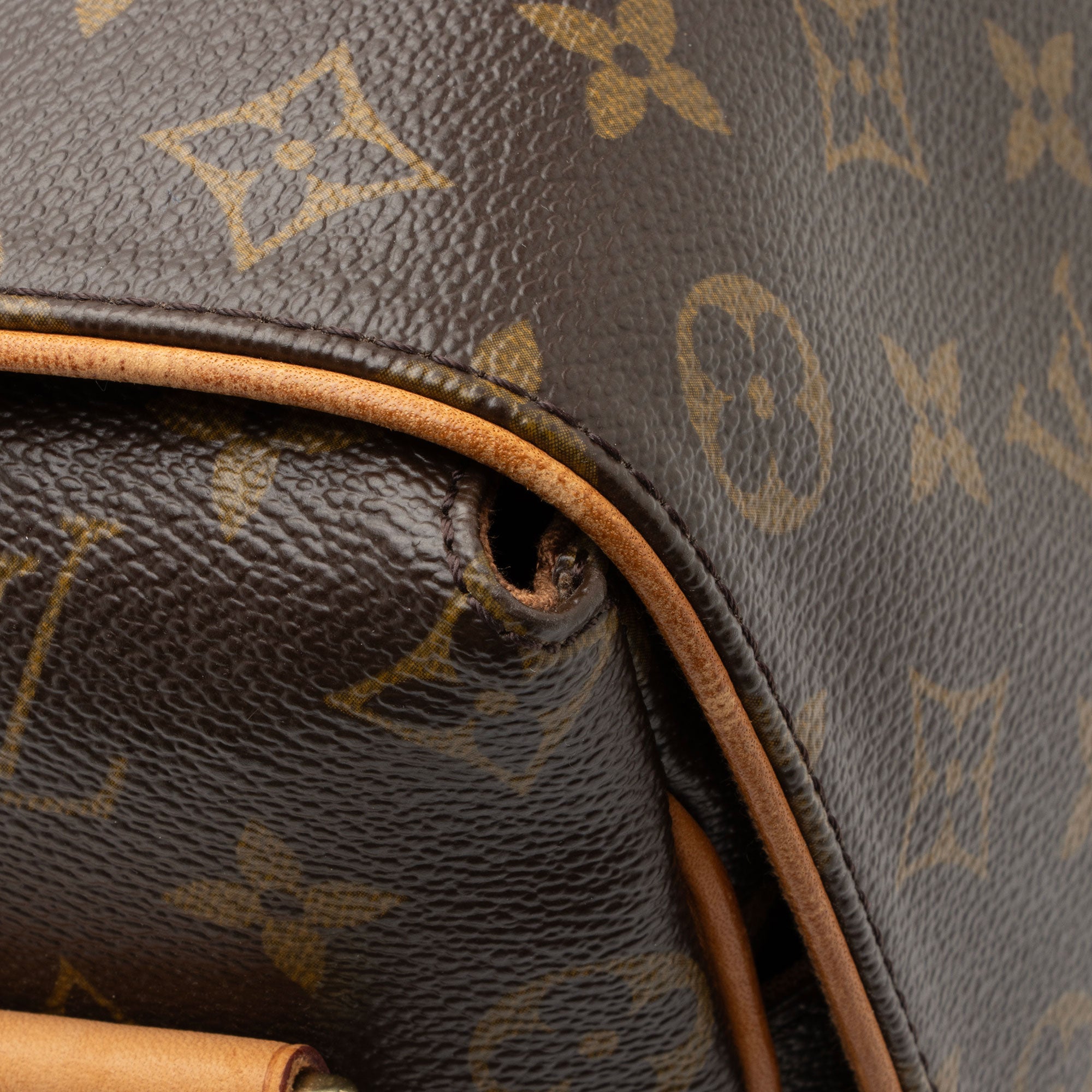 Louis Vuitton Monogram Canvas Abbesses Messenger Bag (SHF-qeNApQ)