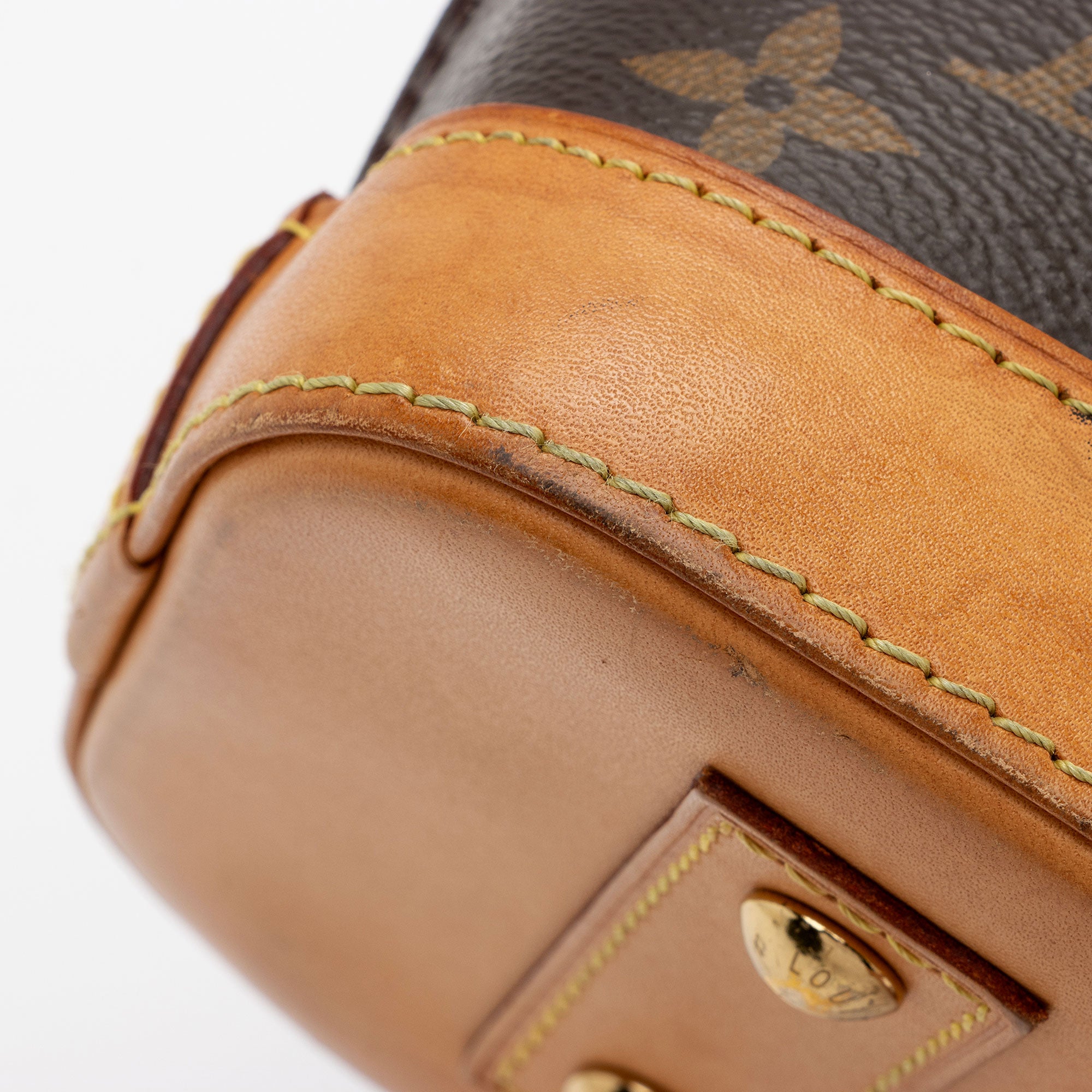 Louis Vuitton Monogram Canvas Alma BB Satchel (SHF-ymVpow)