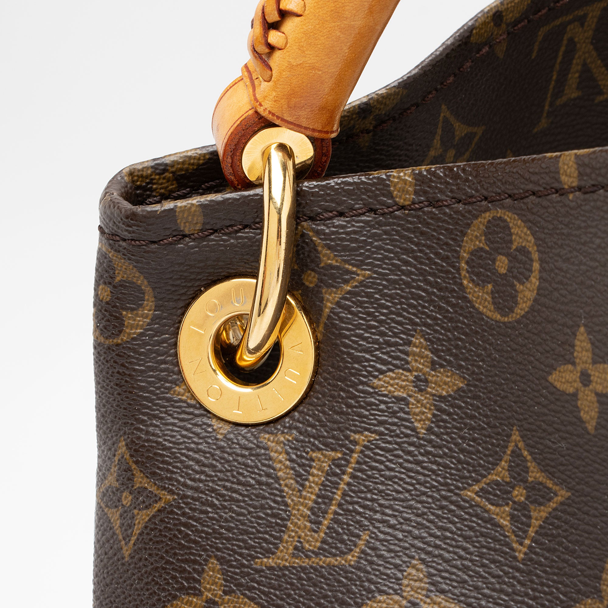 Louis Vuitton Monogram Canvas Artsy MM Shoulder Bag (SHF-AliutI)