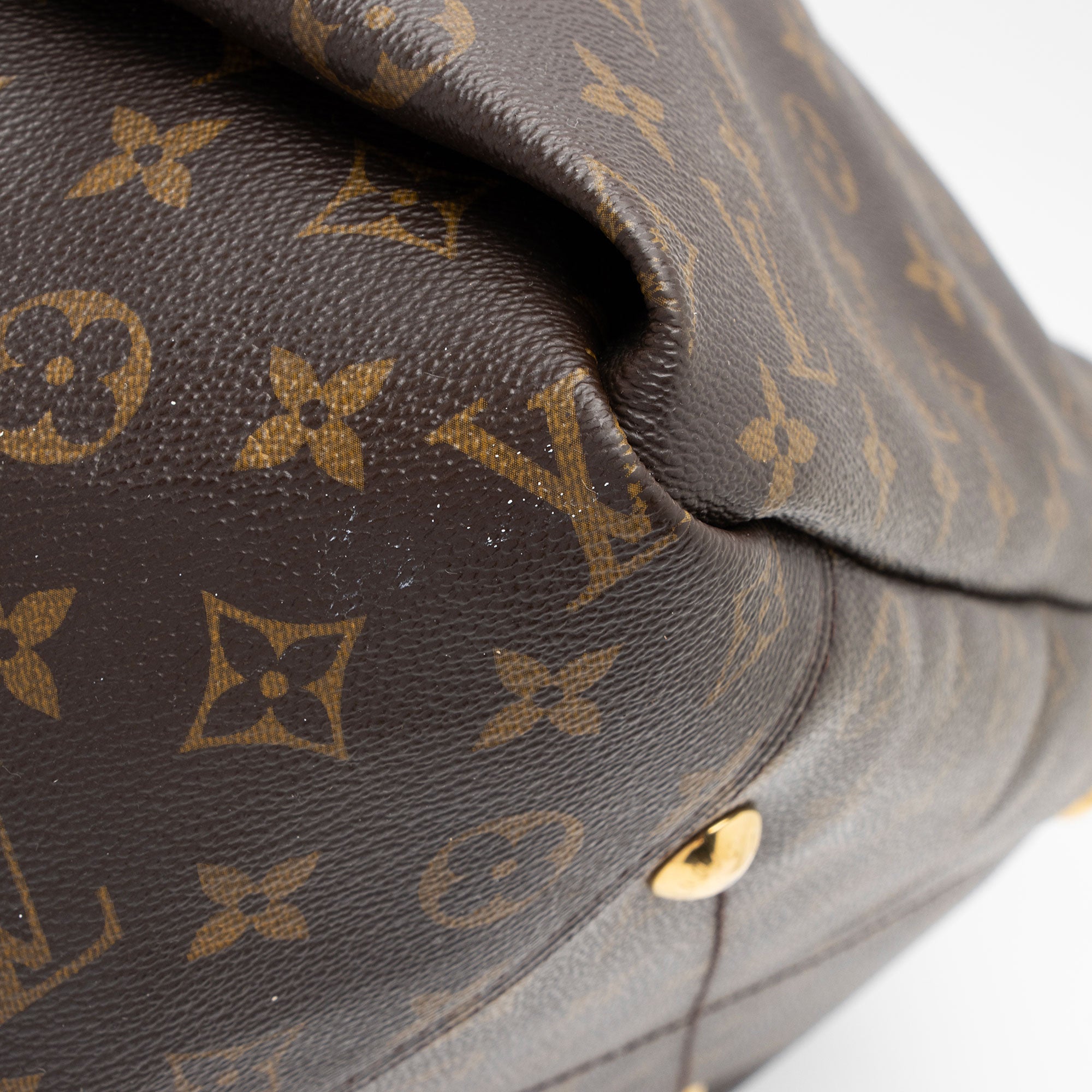 Louis Vuitton Monogram Canvas Artsy MM Shoulder Bag (SHF-AliutI)