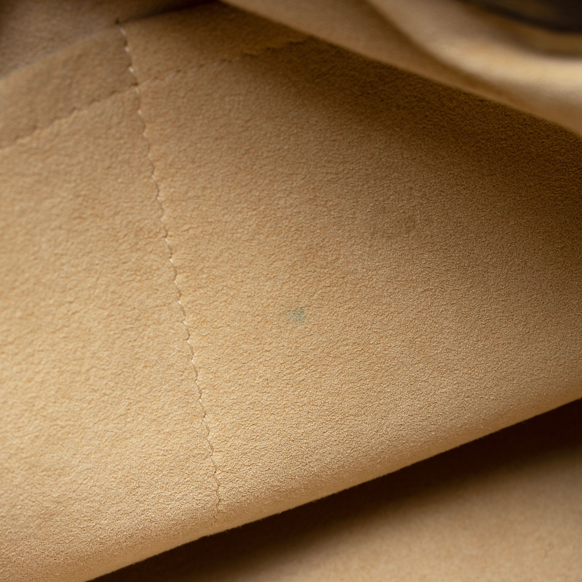 Louis Vuitton Monogram Canvas Artsy MM Shoulder Bag (SHF-owdtzI)