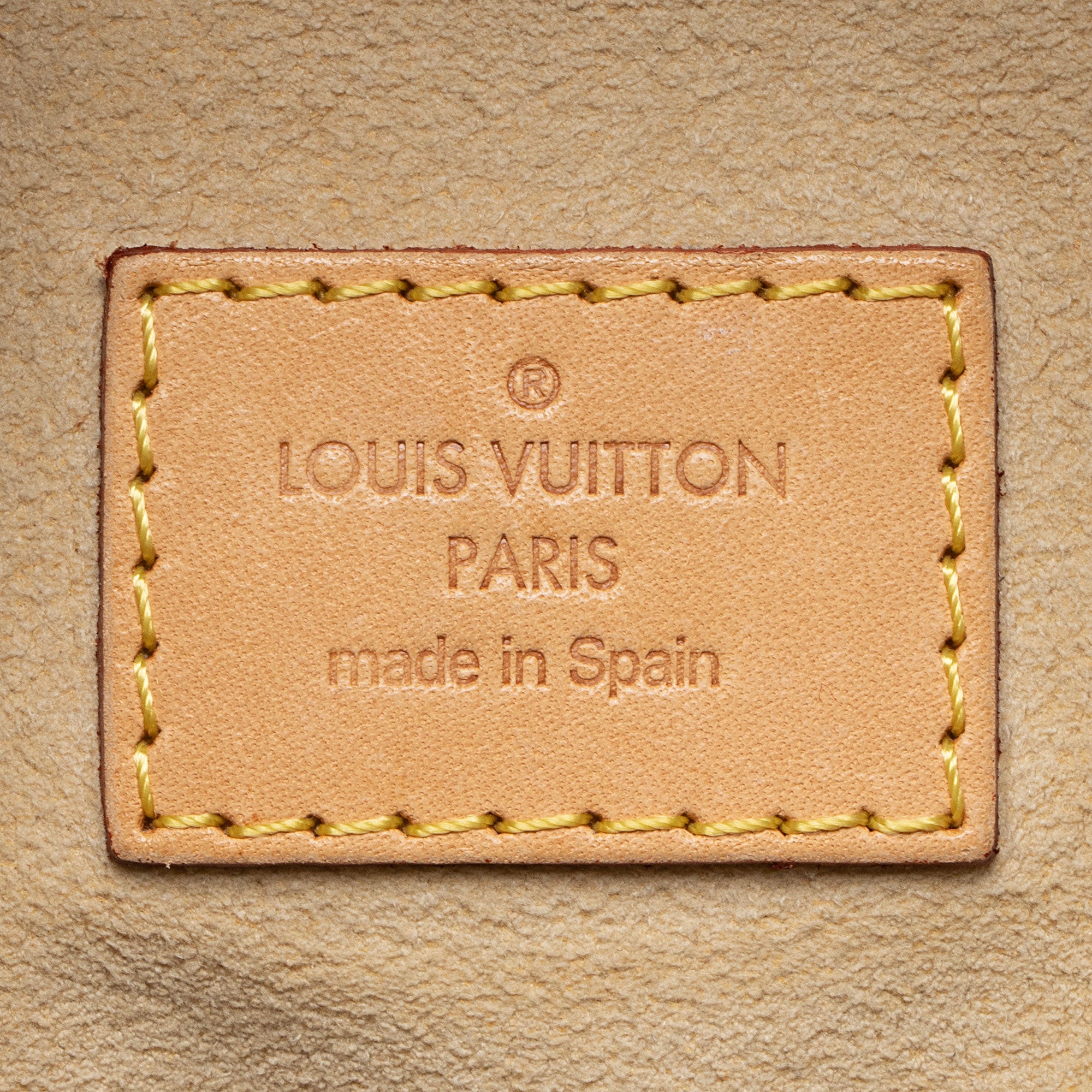 Louis Vuitton Monogram Canvas Artsy MM Shoulder Bag