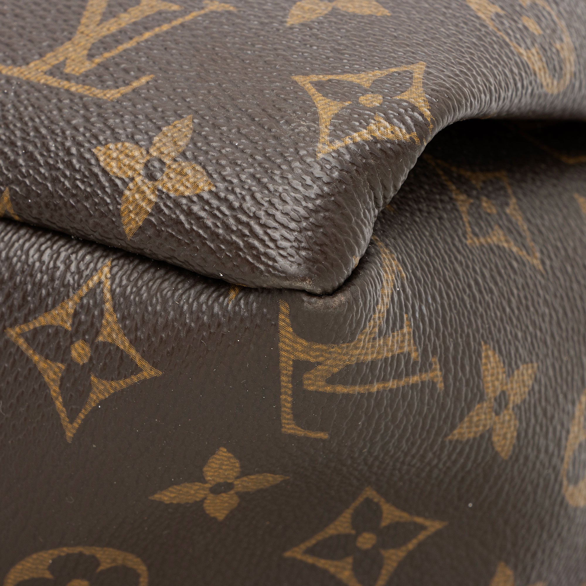 Louis Vuitton Monogram Canvas Artsy MM Shoulder Bag