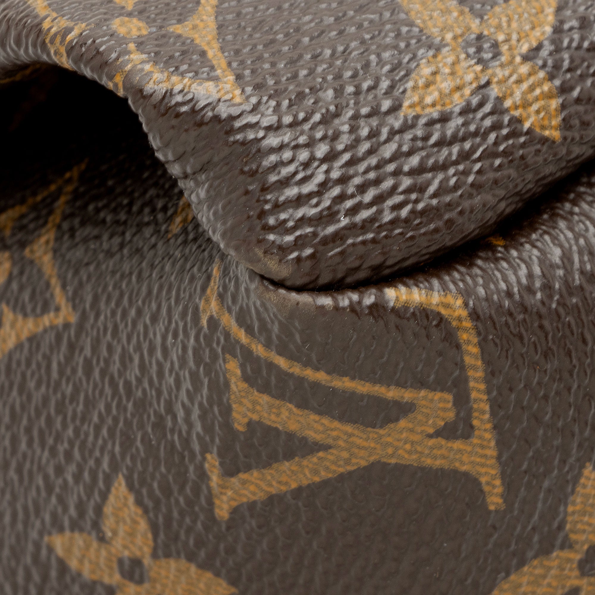 Louis Vuitton Monogram Canvas Artsy MM Shoulder Bag