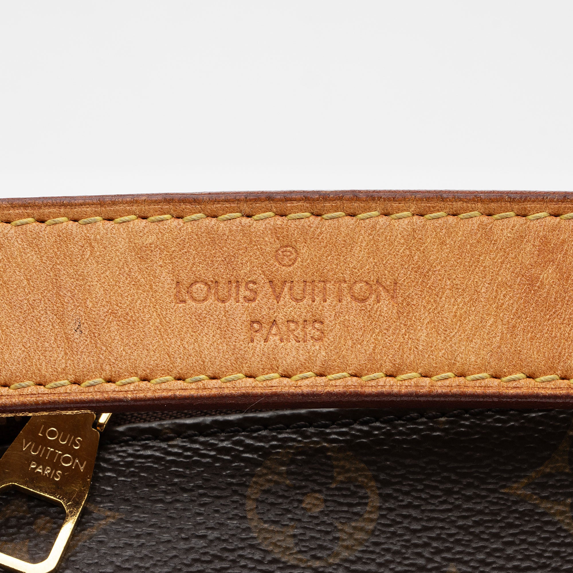 Louis Vuitton Monogram Canvas Berri PM Shoulder Bag (SHF-pDAkoz)