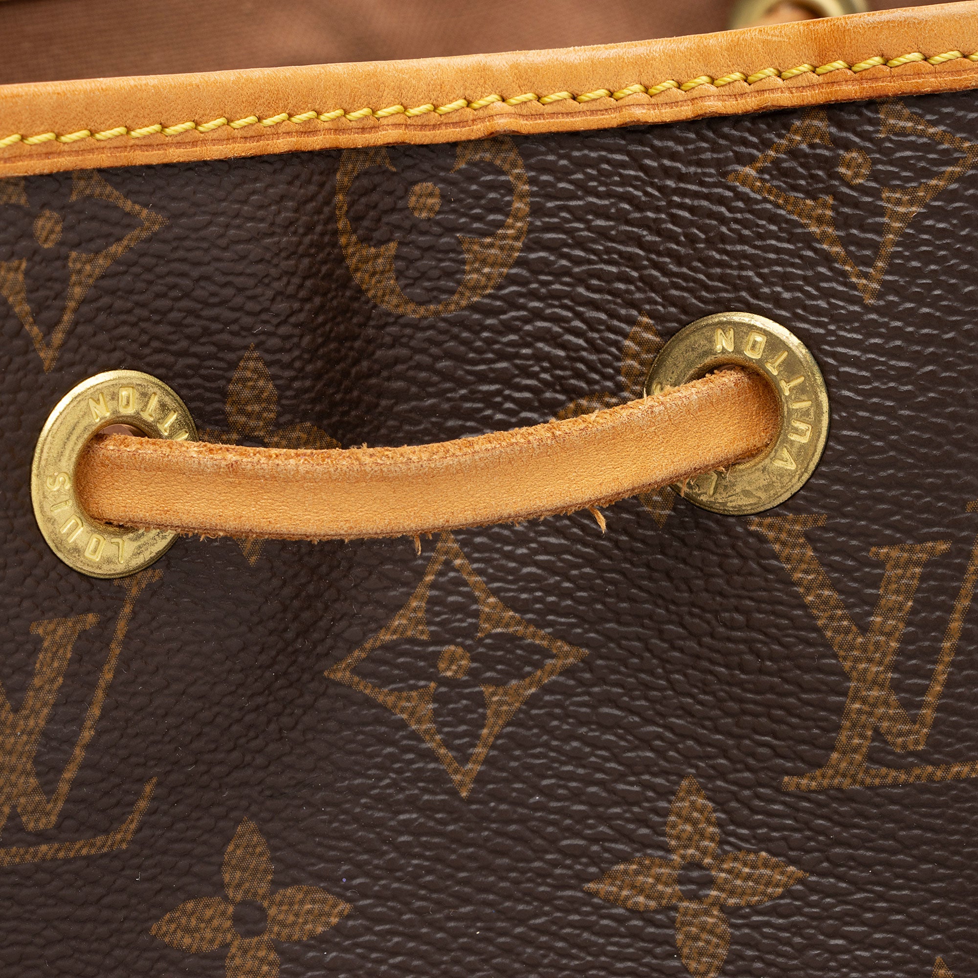 Louis Vuitton Monogram Canvas Bosphore Backpack (SHF-m5xPIC)