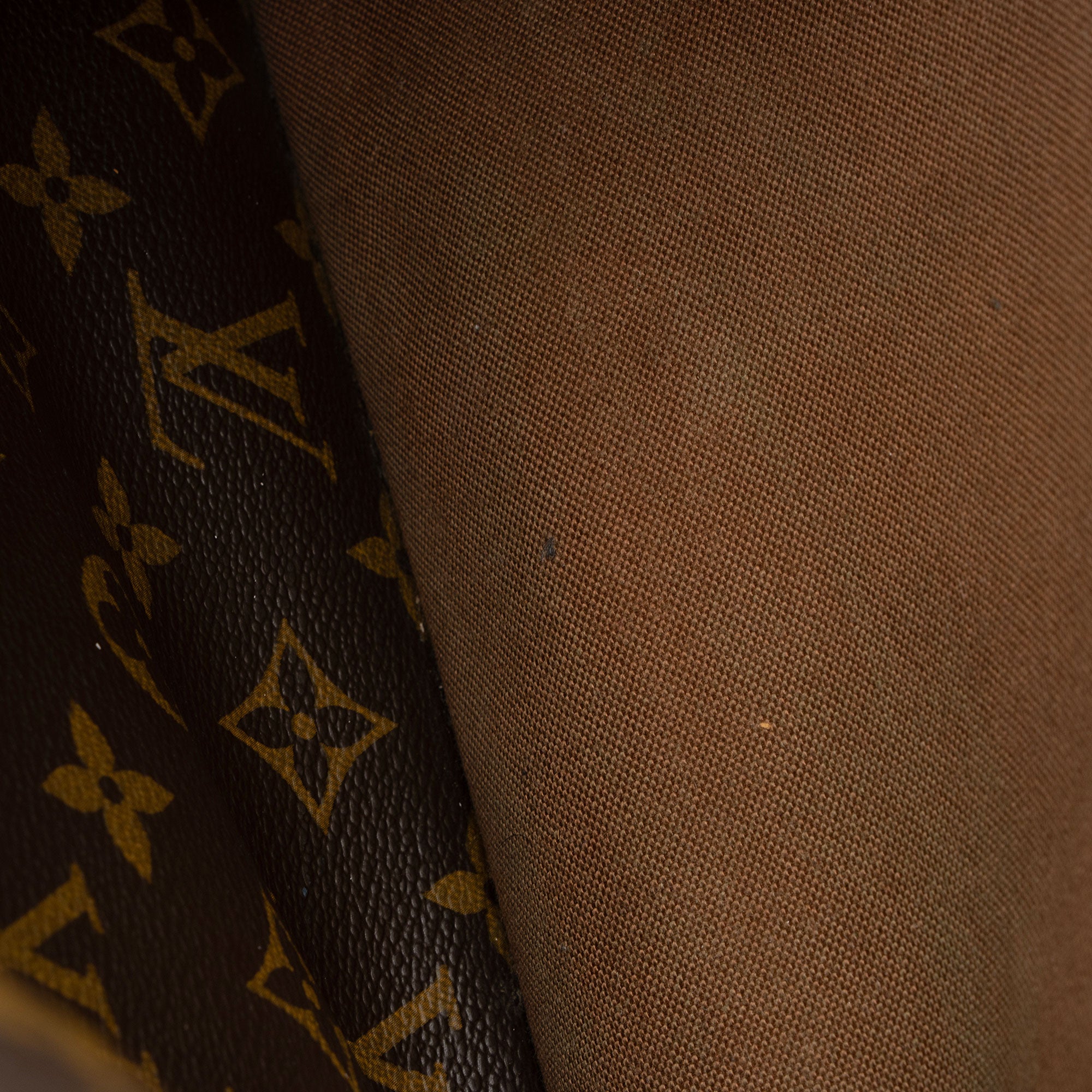 Louis Vuitton Monogram Canvas Bosphore GM Messenger Bag (SHF-geveUQ)