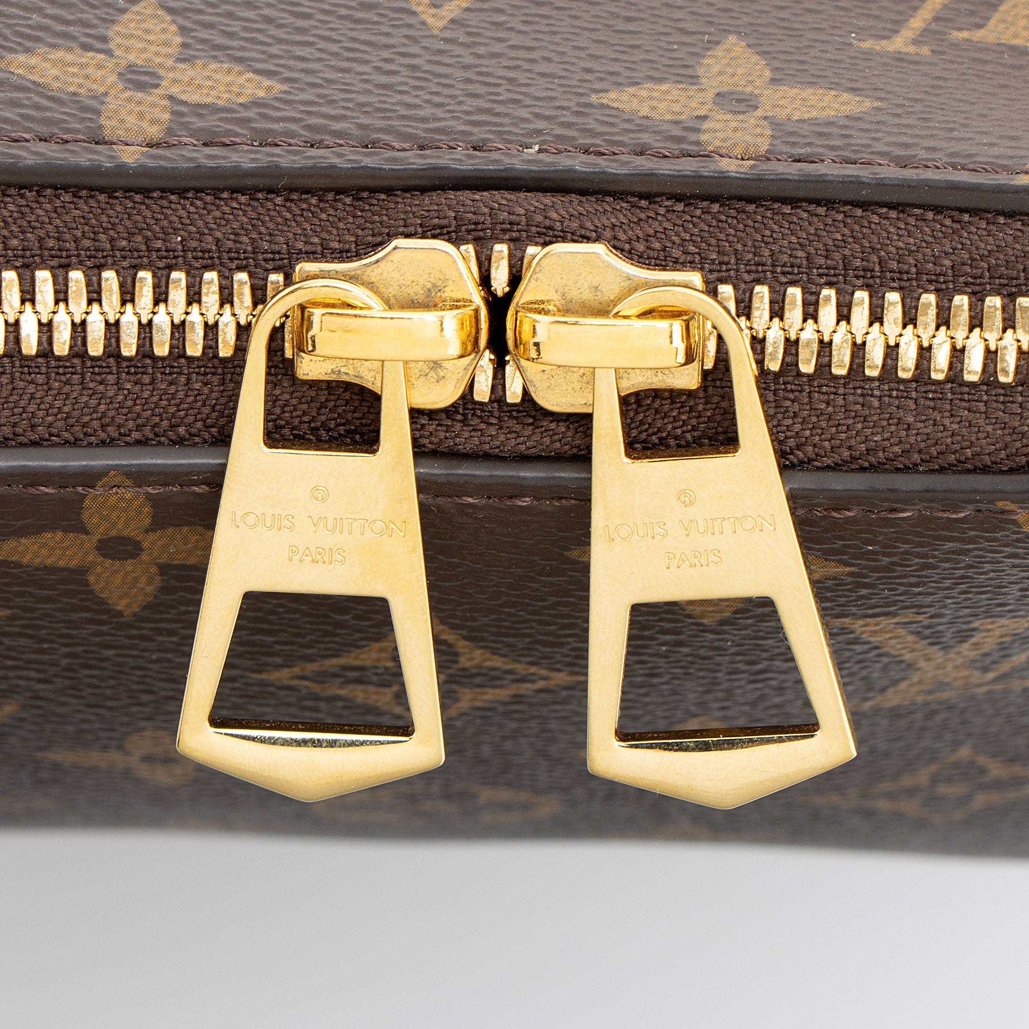 Louis Vuitton Monogram Canvas Boulogne NM Shoulder Bag (SHF-r64UKk)