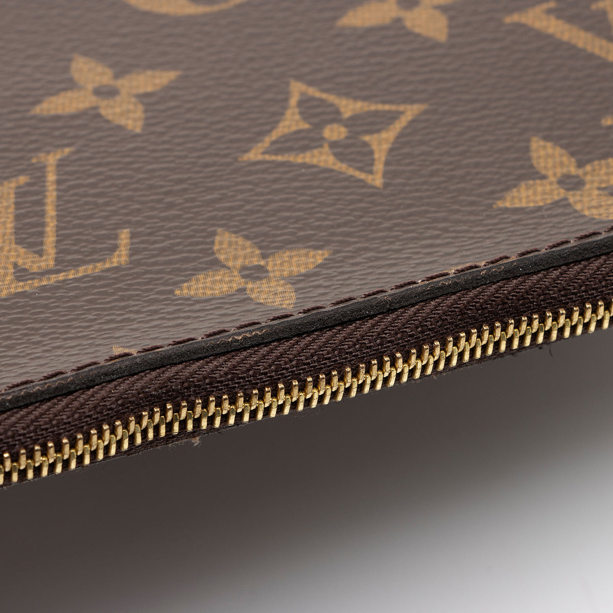Louis Vuitton Monogram Canvas Carry It Pochette