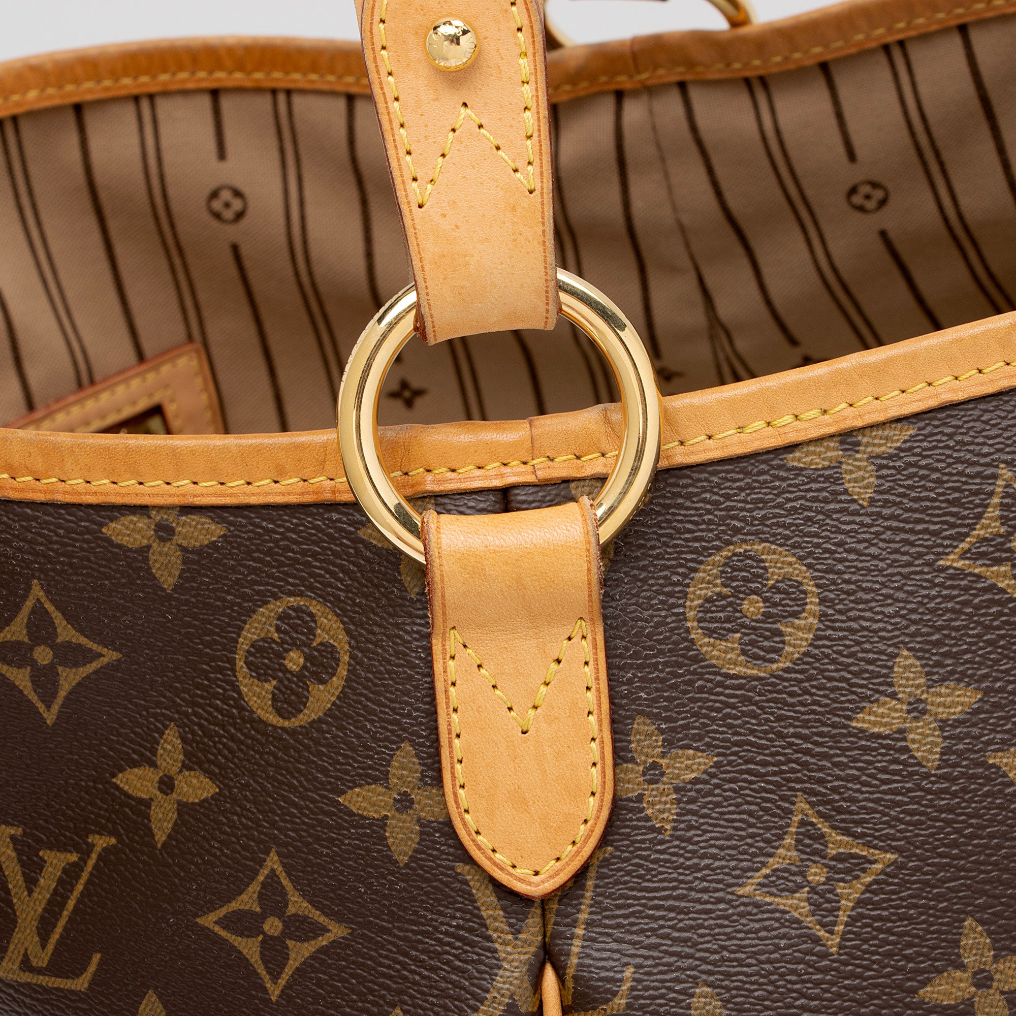 Louis Vuitton Monogram Canvas Delightful MM Shoulder Bag (SHF-eGqjbc)