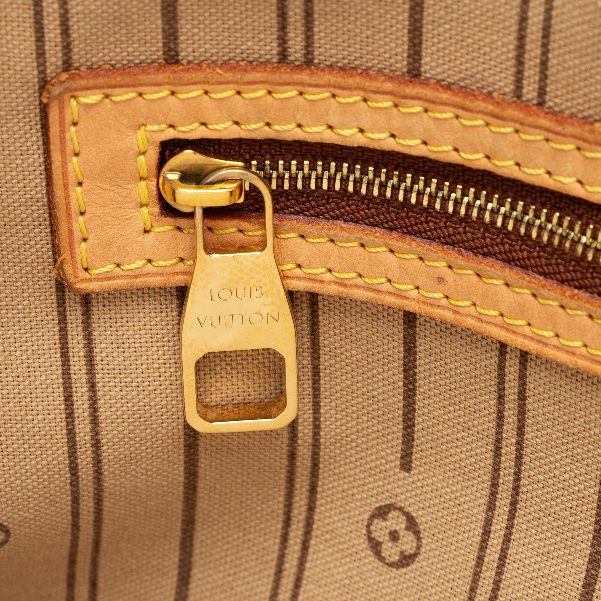 Louis Vuitton Monogram Canvas Delightful PM Shoulder Bag (SHF-dnaKgr)