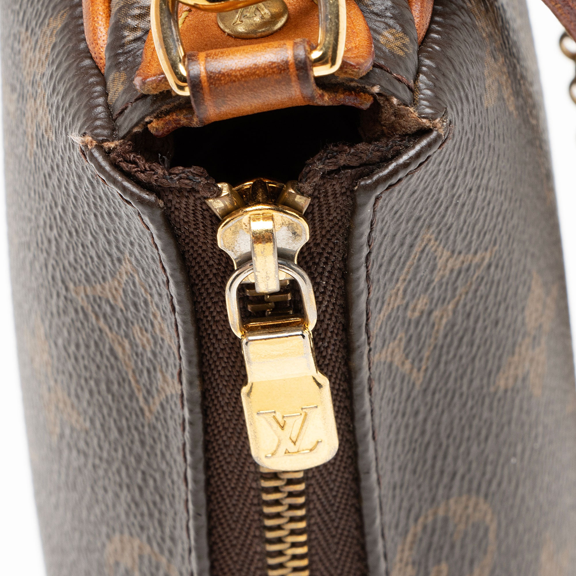 Louis Vuitton Monogram Canvas Eva Clutch