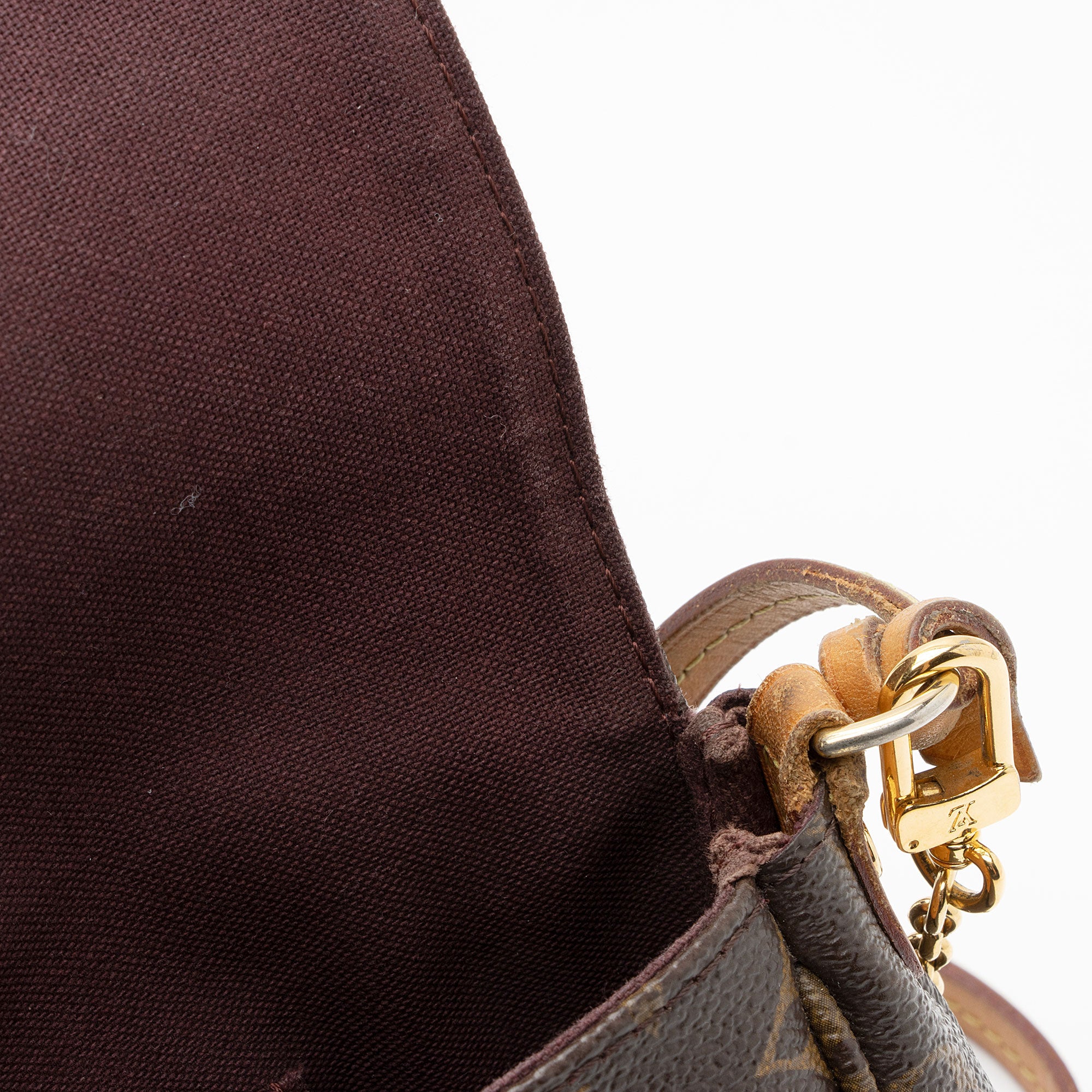 Louis Vuitton Monogram Canvas Favorite MM Shoulder Bag (SHF-yivpBZ)