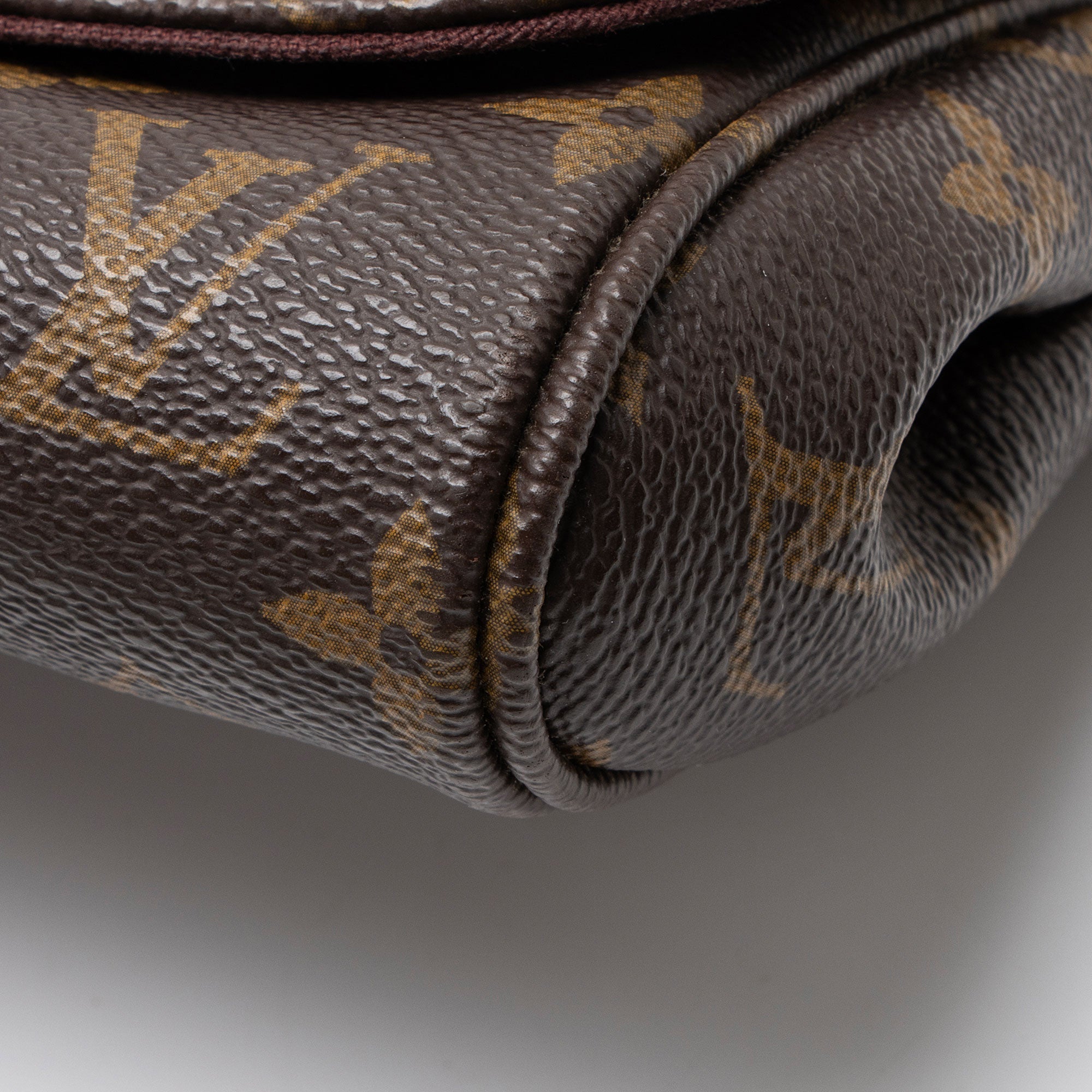 Louis Vuitton Monogram Canvas Favorite PM Shoulder Bag