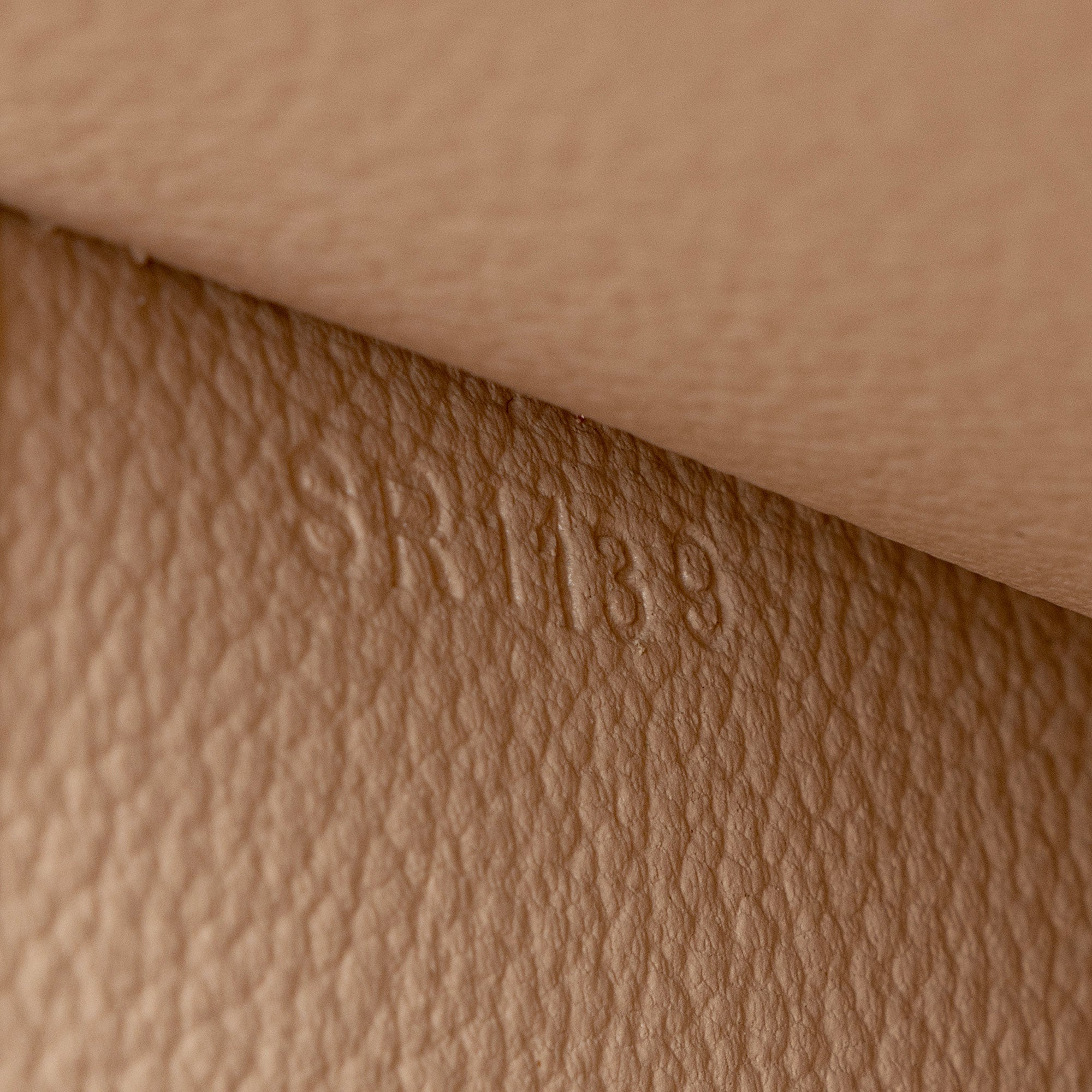 Louis Vuitton Monogram Canvas GM Cosmetic Pouch (SHF-TmU2LL)