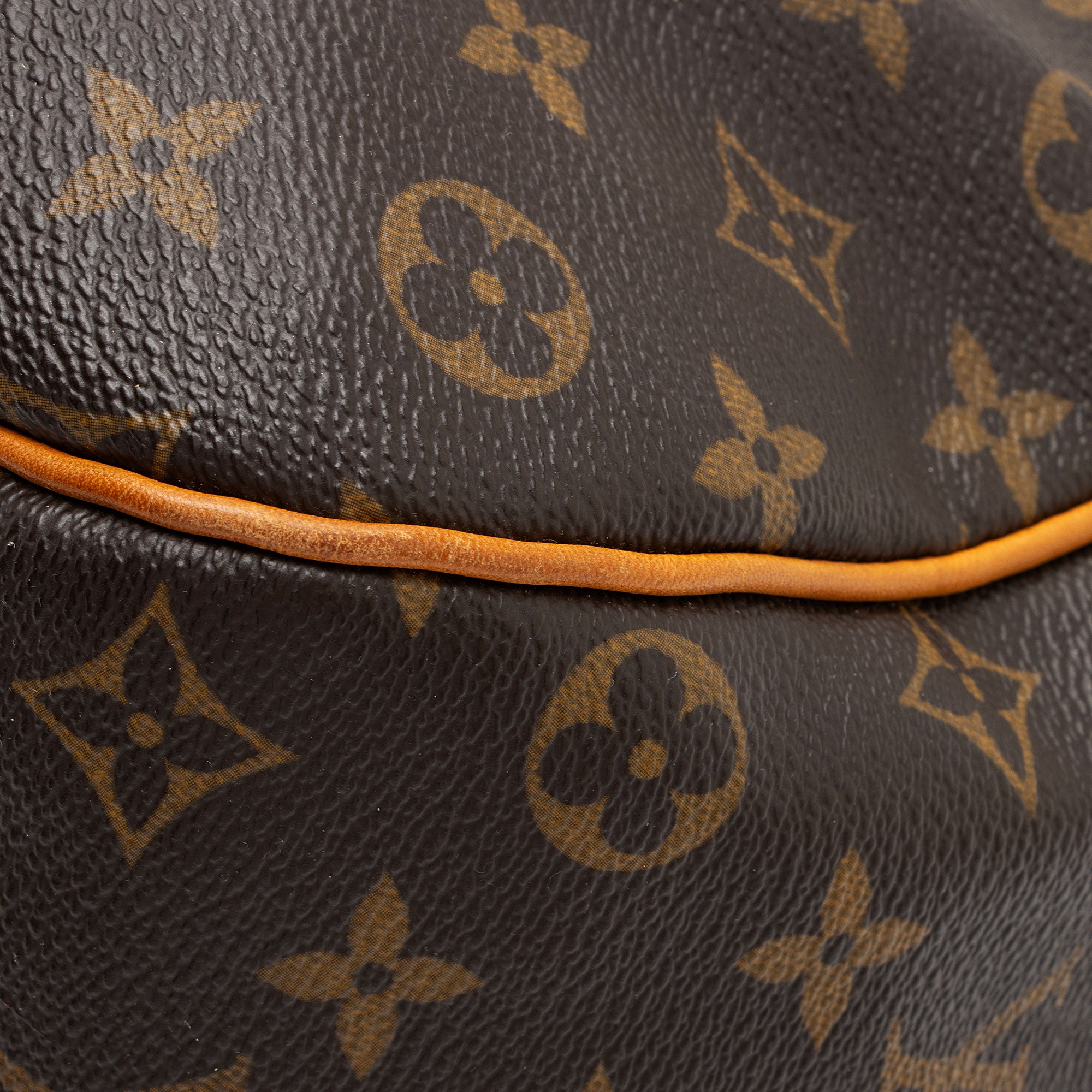 Louis Vuitton Monogram Canvas Galliera PM Shoulder Bag (SHF-9gP1Rm)