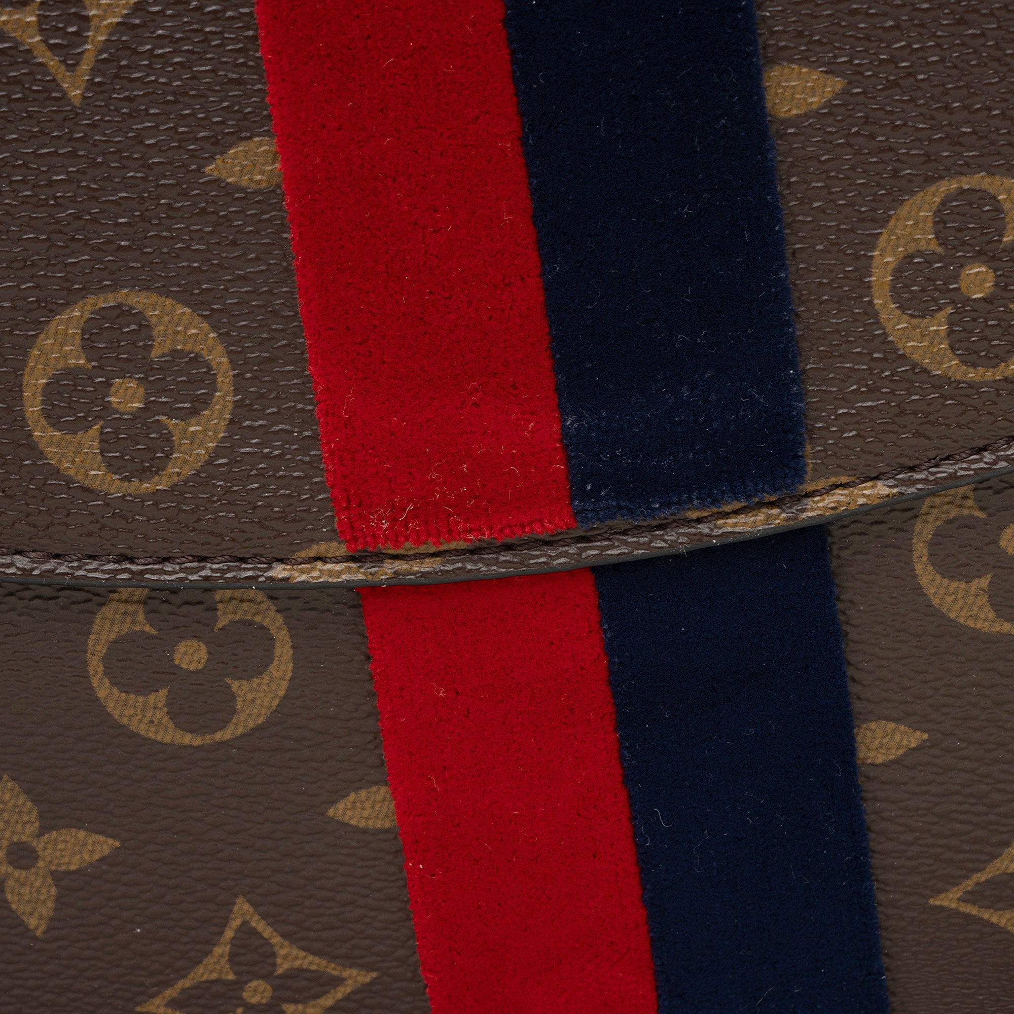 Louis Vuitton Monogram Canvas Georges BB Satchel (SHF-Hpi5pB)