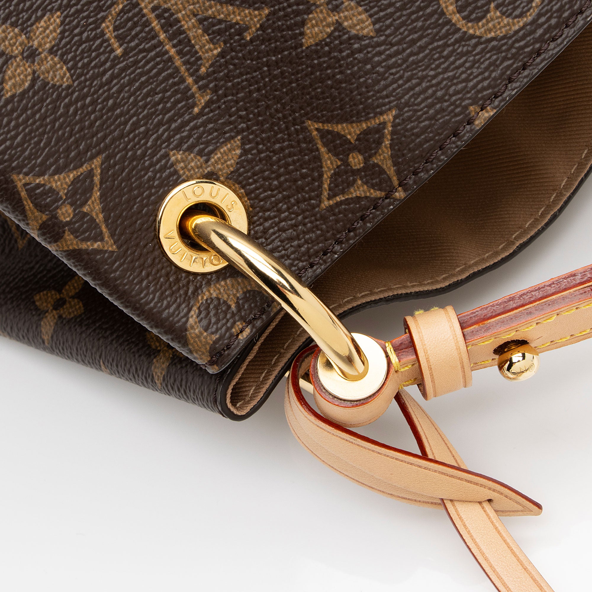 Louis Vuitton Monogram Canvas Graceful MM Hobo (SHF-1qwA9E)