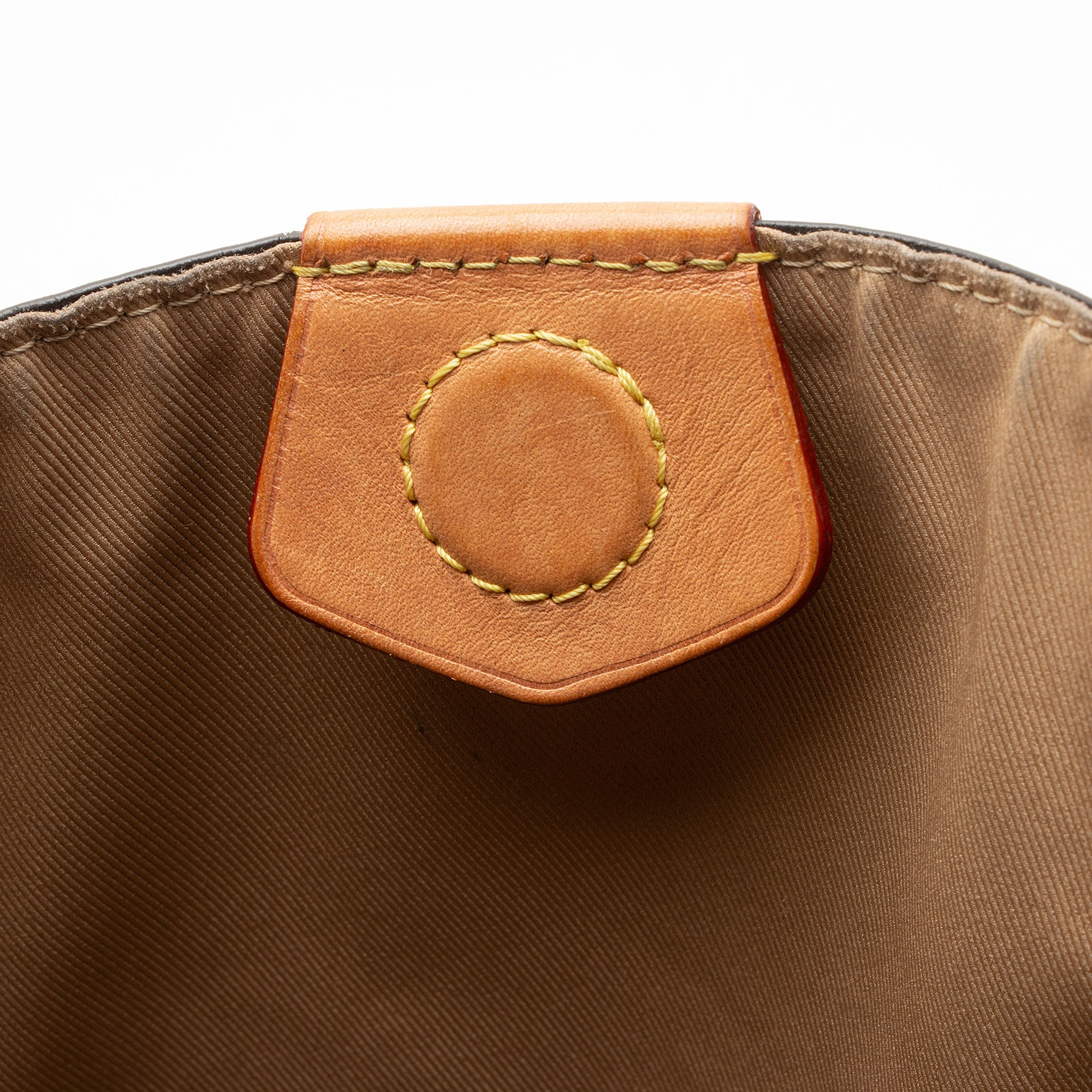 Louis Vuitton Monogram Canvas Graceful MM Hobo (SHF-dWG1DM)