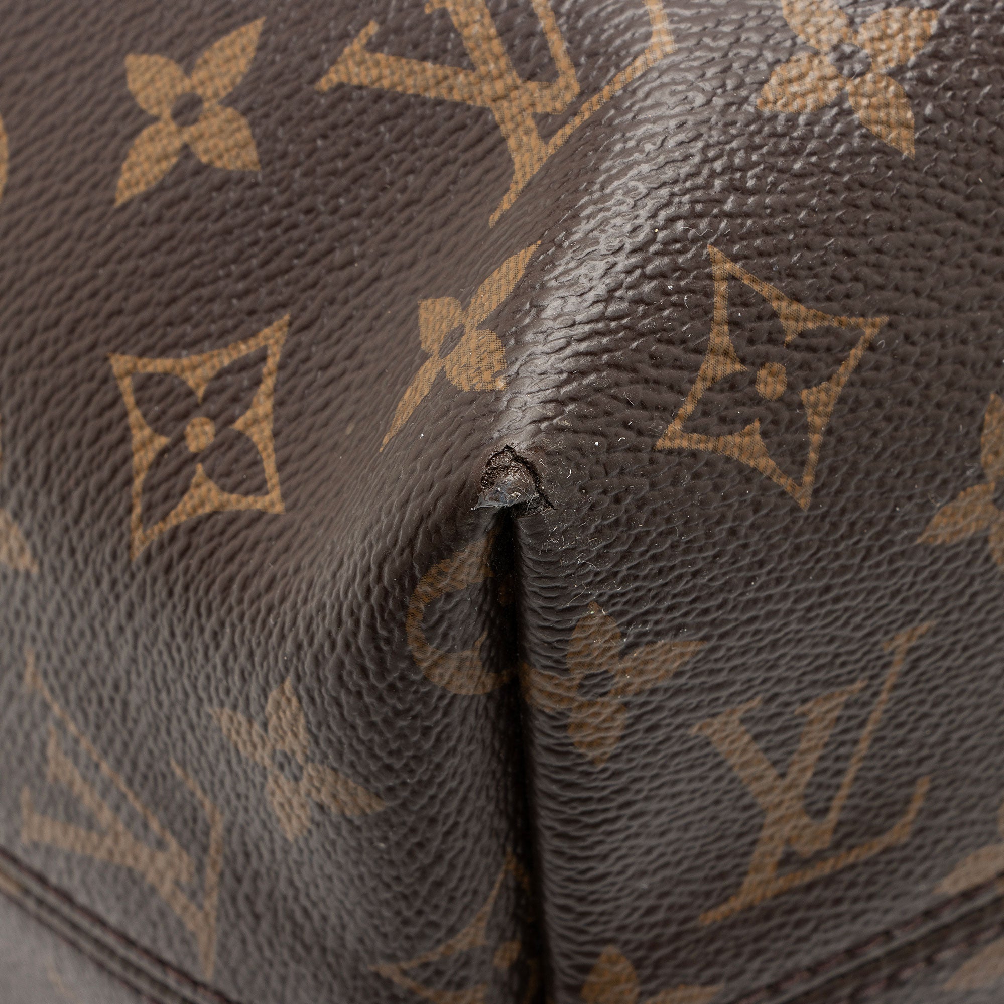 Louis Vuitton Monogram Canvas Graceful MM Hobo (SHF-dWG1DM)