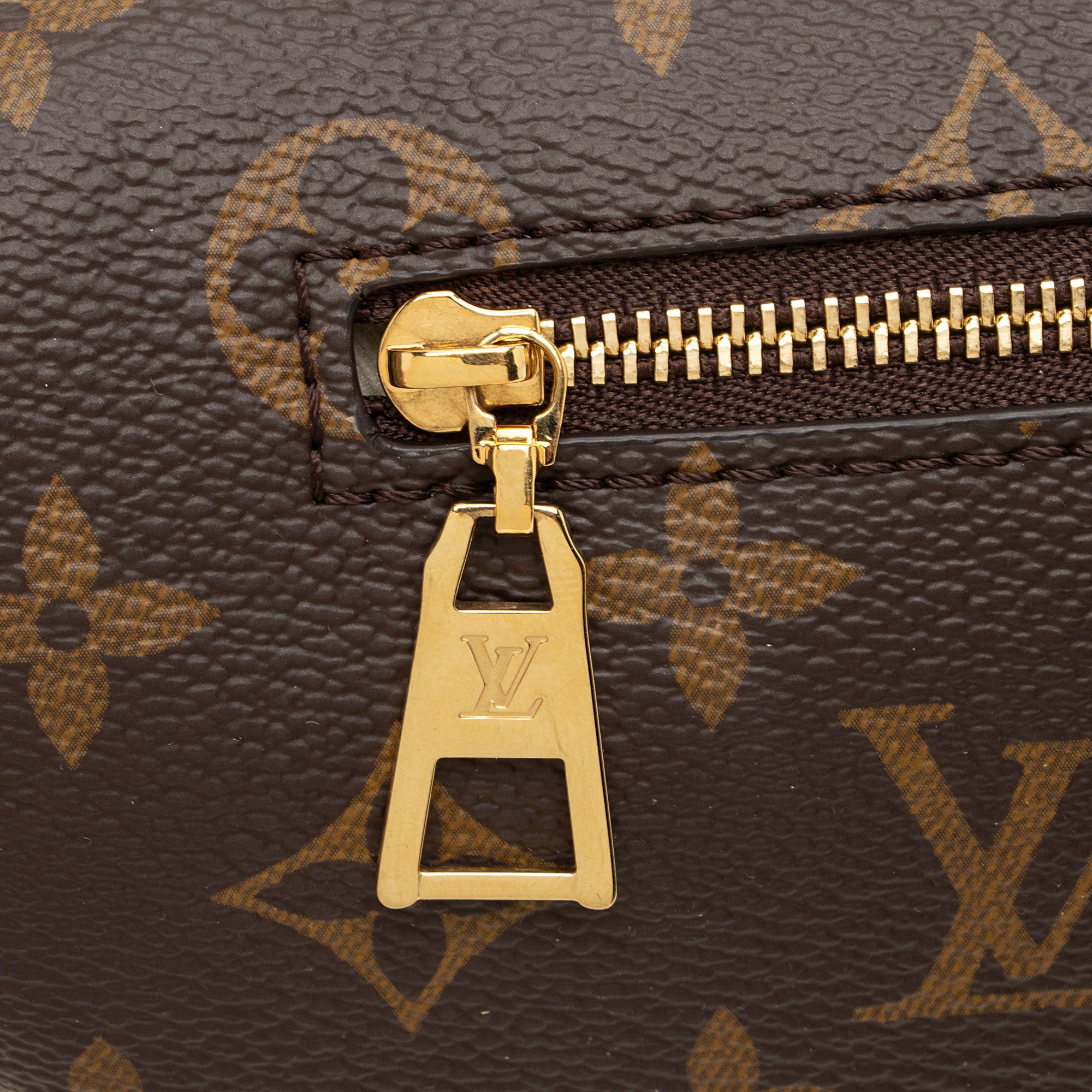Louis Vuitton Monogram Canvas High Rise Bumbag (SHF-L7Mce0)
