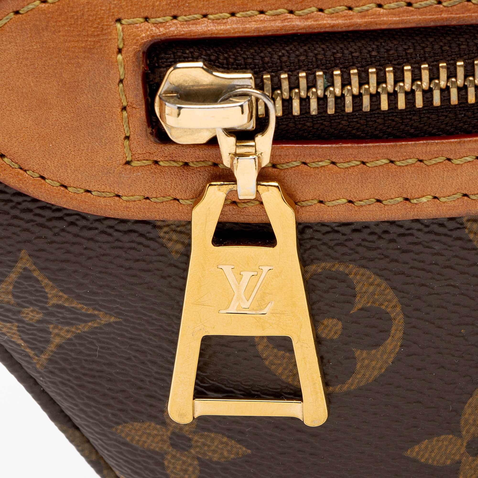 Louis Vuitton Monogram Canvas High Rise Bumbag