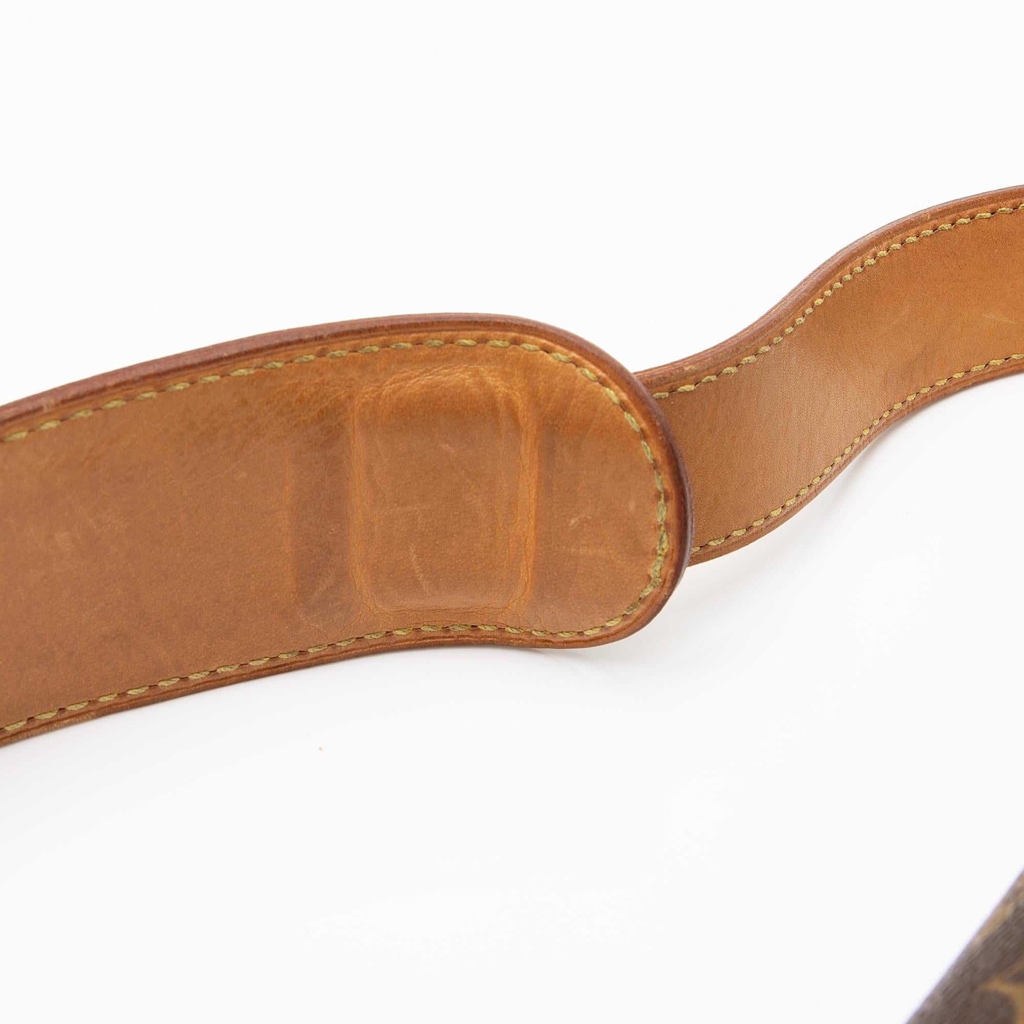 Louis Vuitton Monogram Canvas Hudson PM Shoulder Bag (SHF-23168)